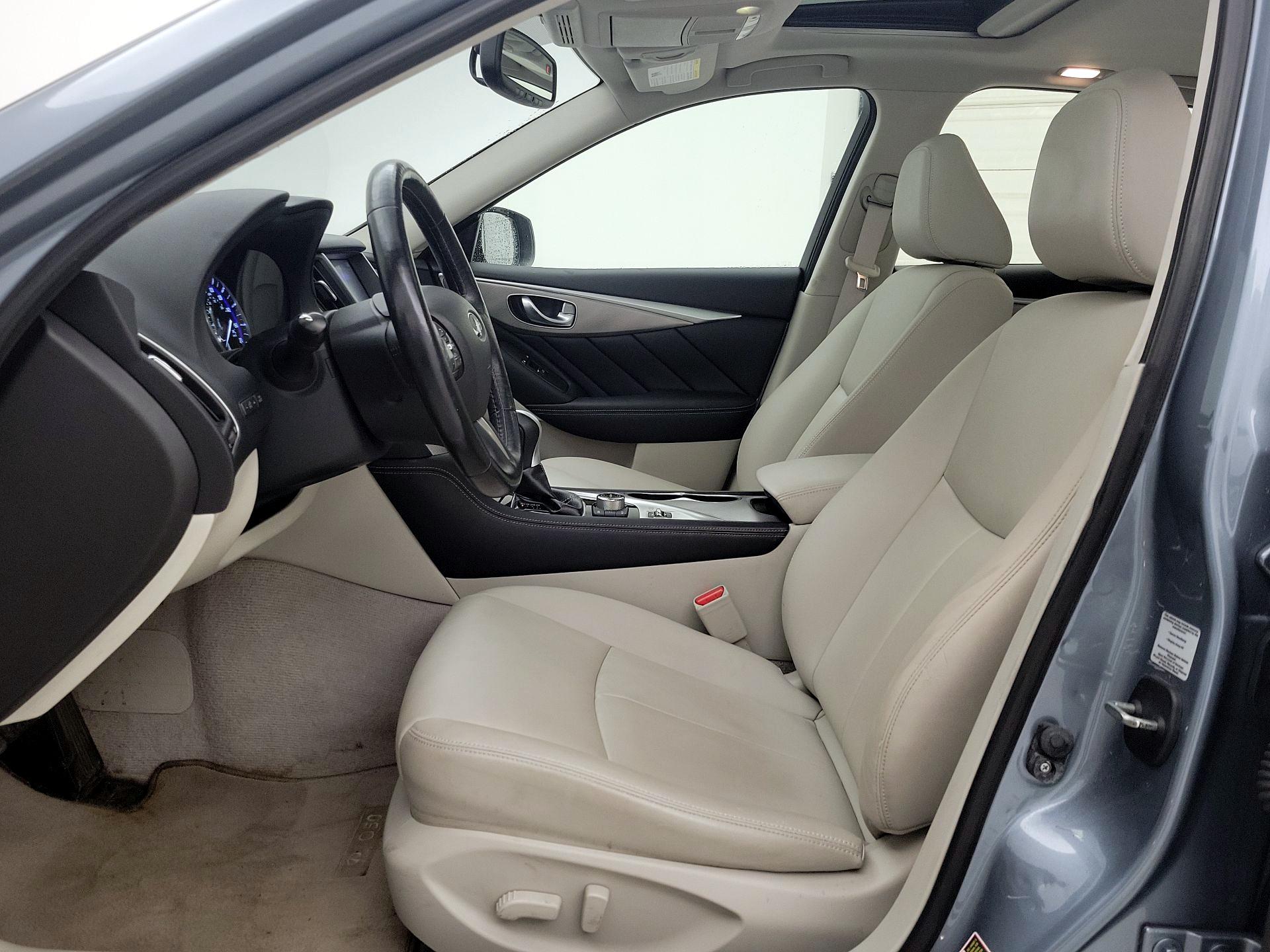 Thumbnail: 2015 INFINITI Q50 - 11