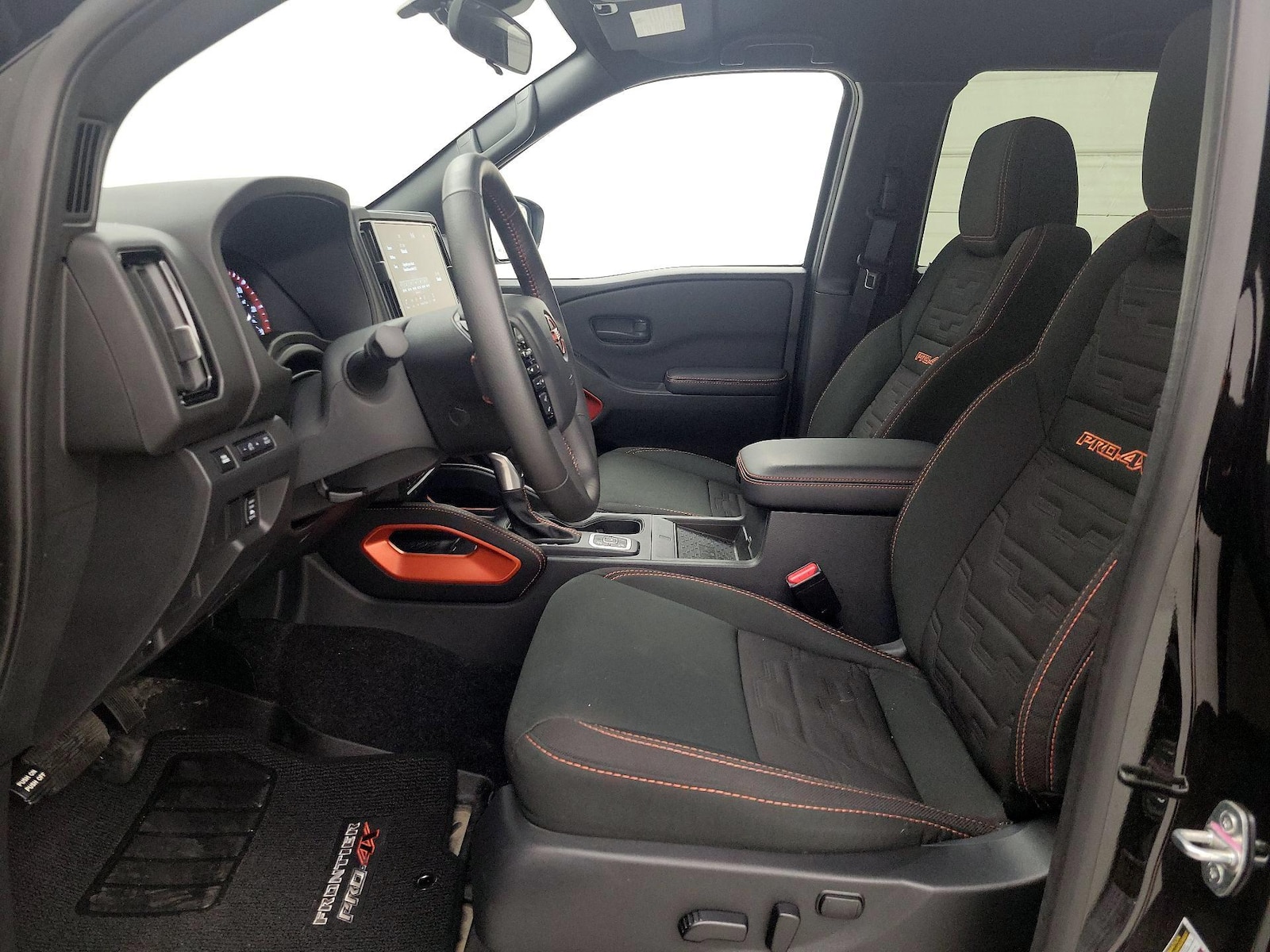 2026 Nissan Frontier PRO-4X - Photo 12