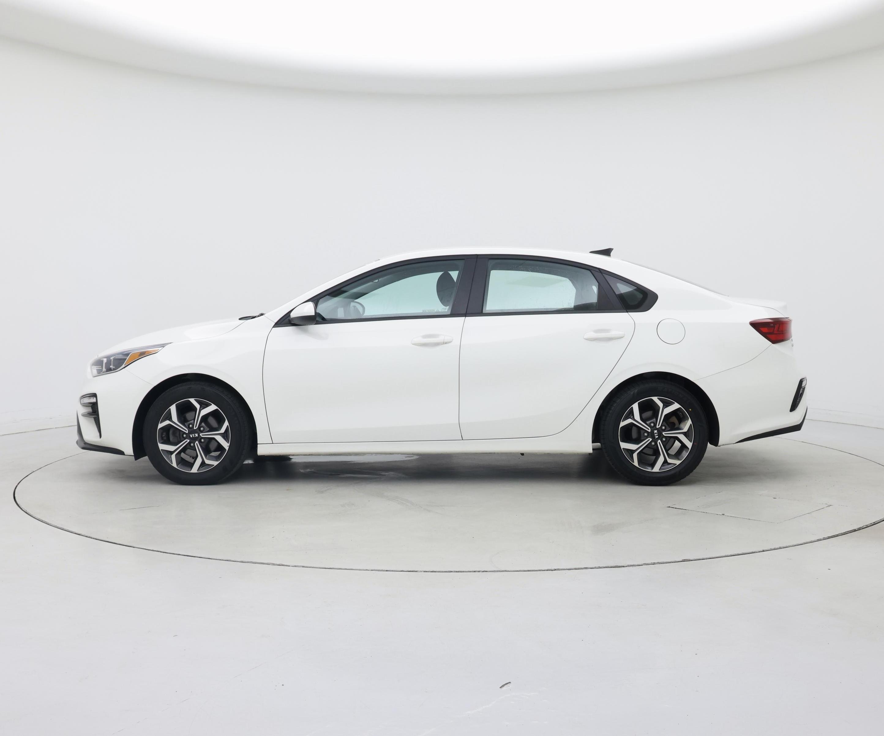 Thumbnail: 2020 Kia Forte - 3