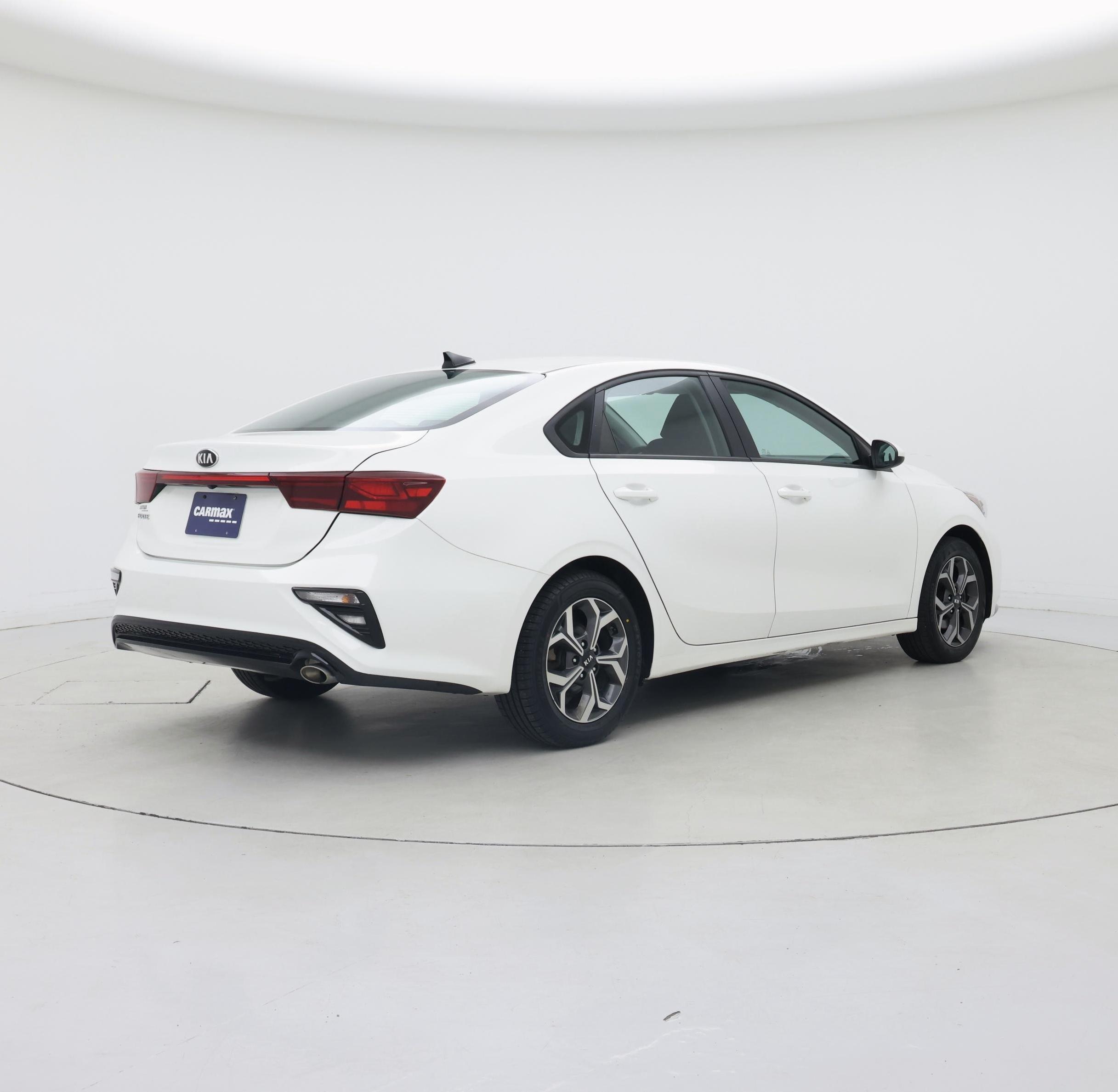 Thumbnail: 2020 Kia Forte - 8