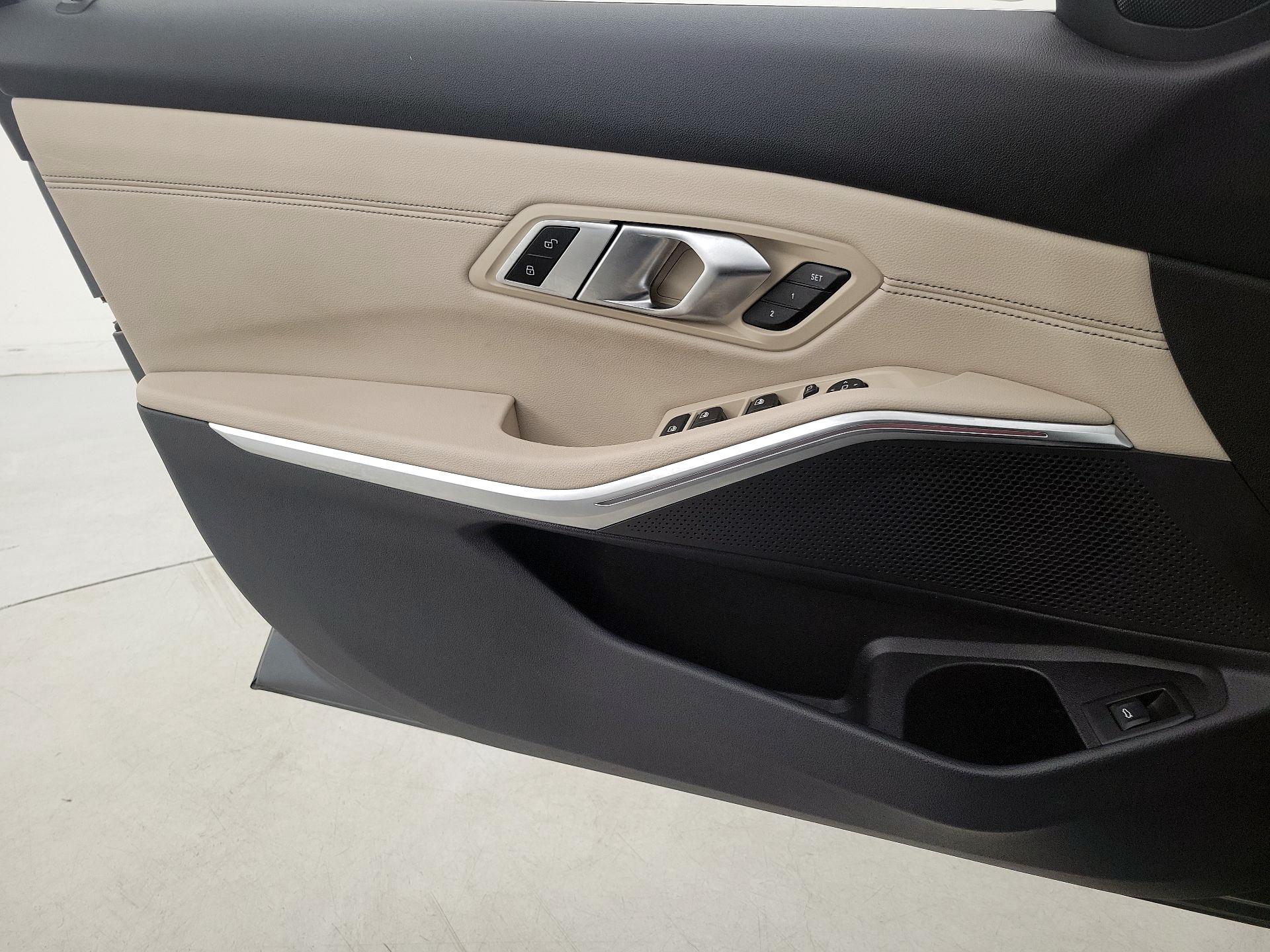 Thumbnail: 2021 BMW 3 Series - 12