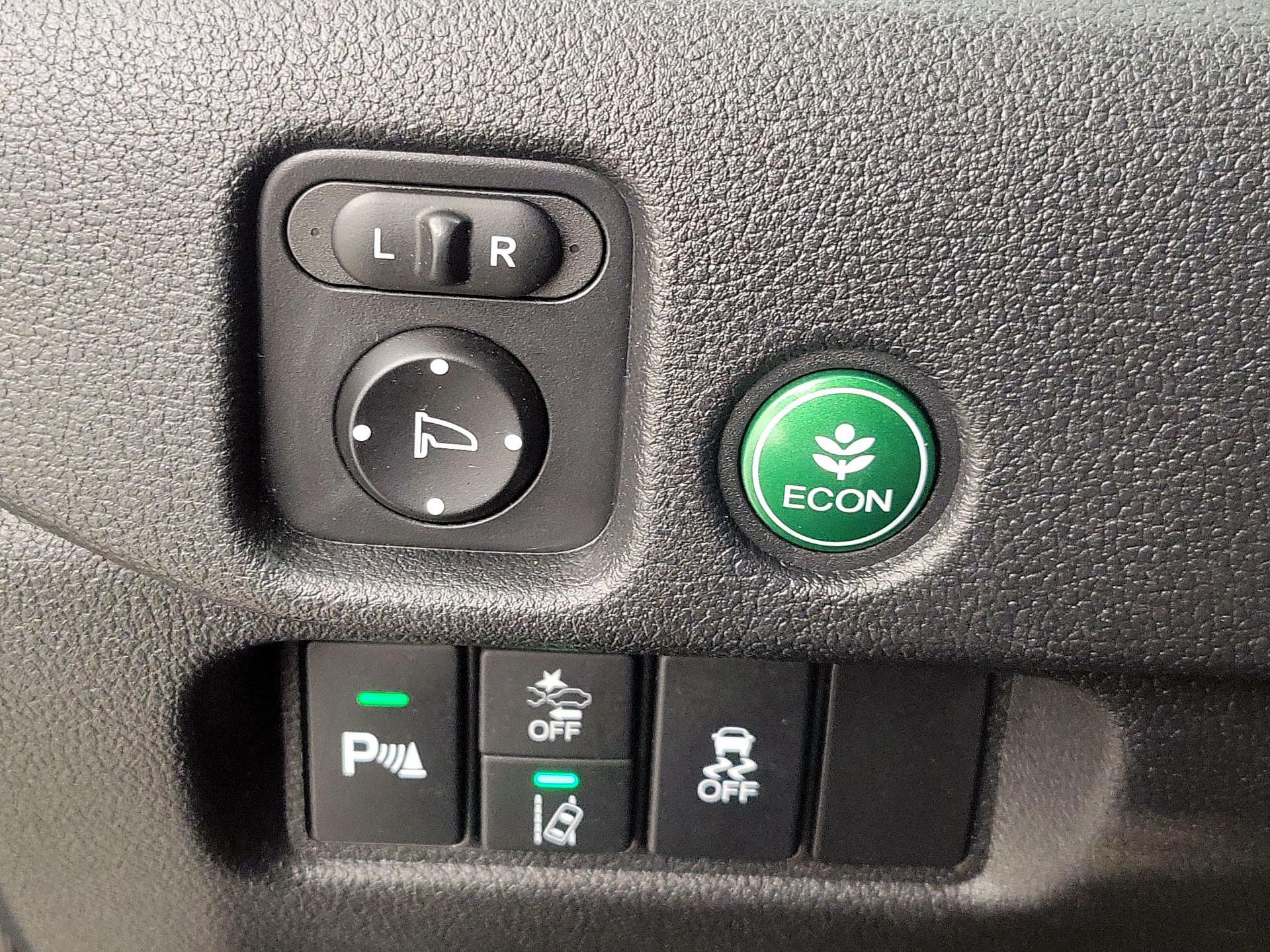 Thumbnail: 2019 Honda Pilot - 13
