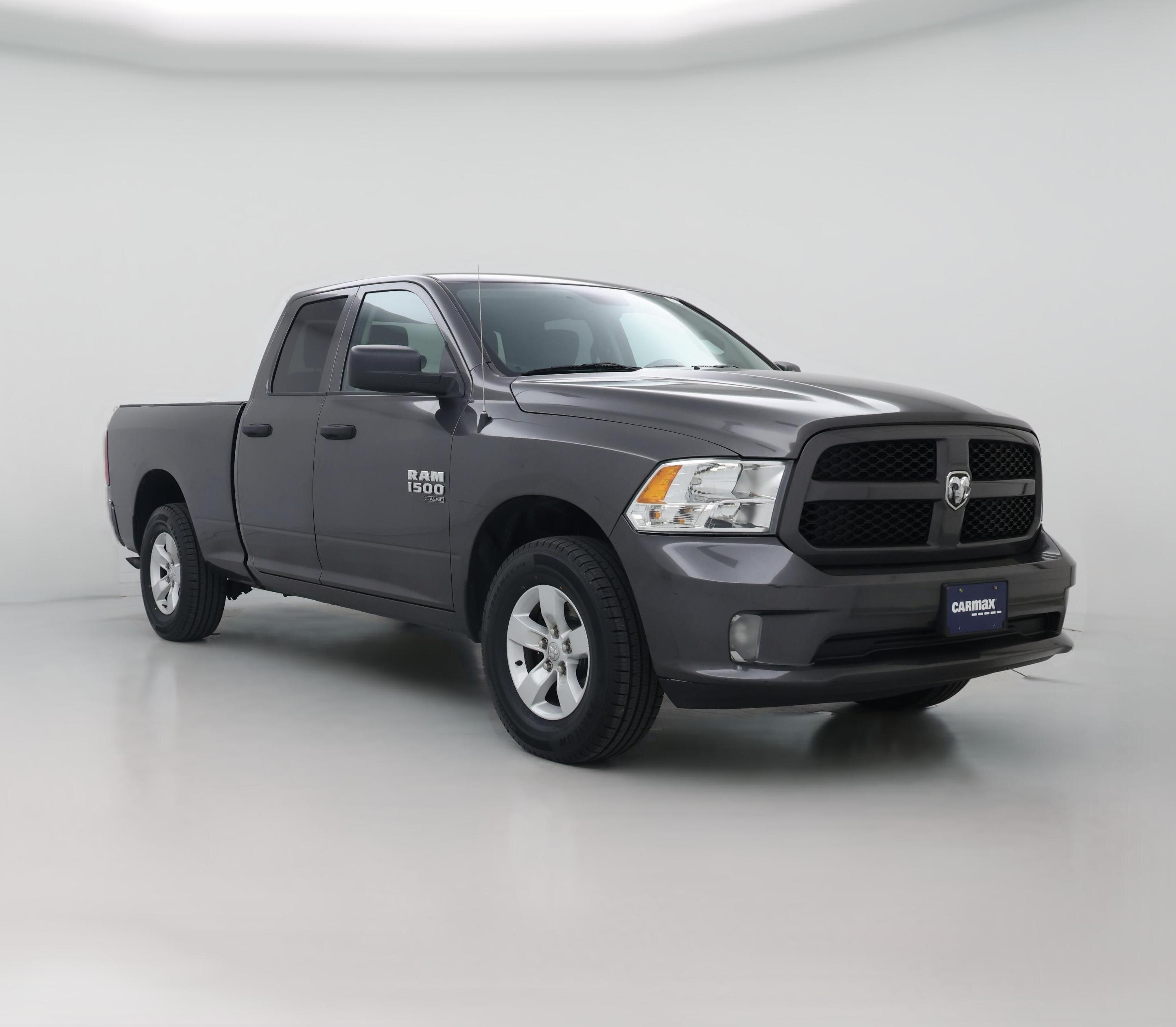 Thumbnail: 2019 RAM 1500 Classic - 1