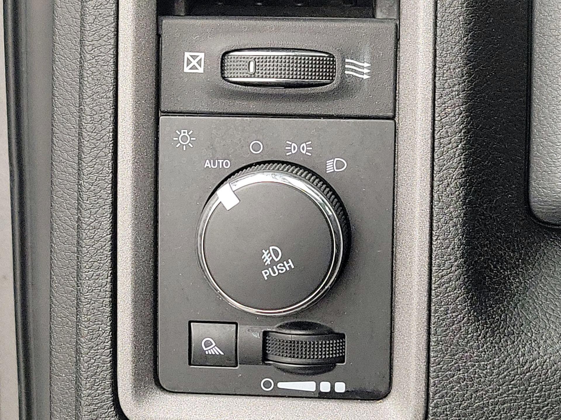 Thumbnail: 2019 RAM 1500 Classic - 13
