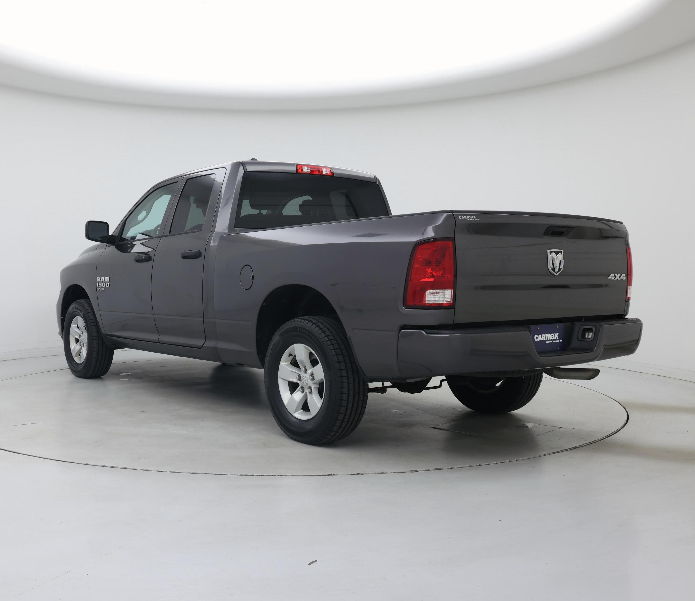 Thumbnail: 2019 RAM 1500 Classic - 2