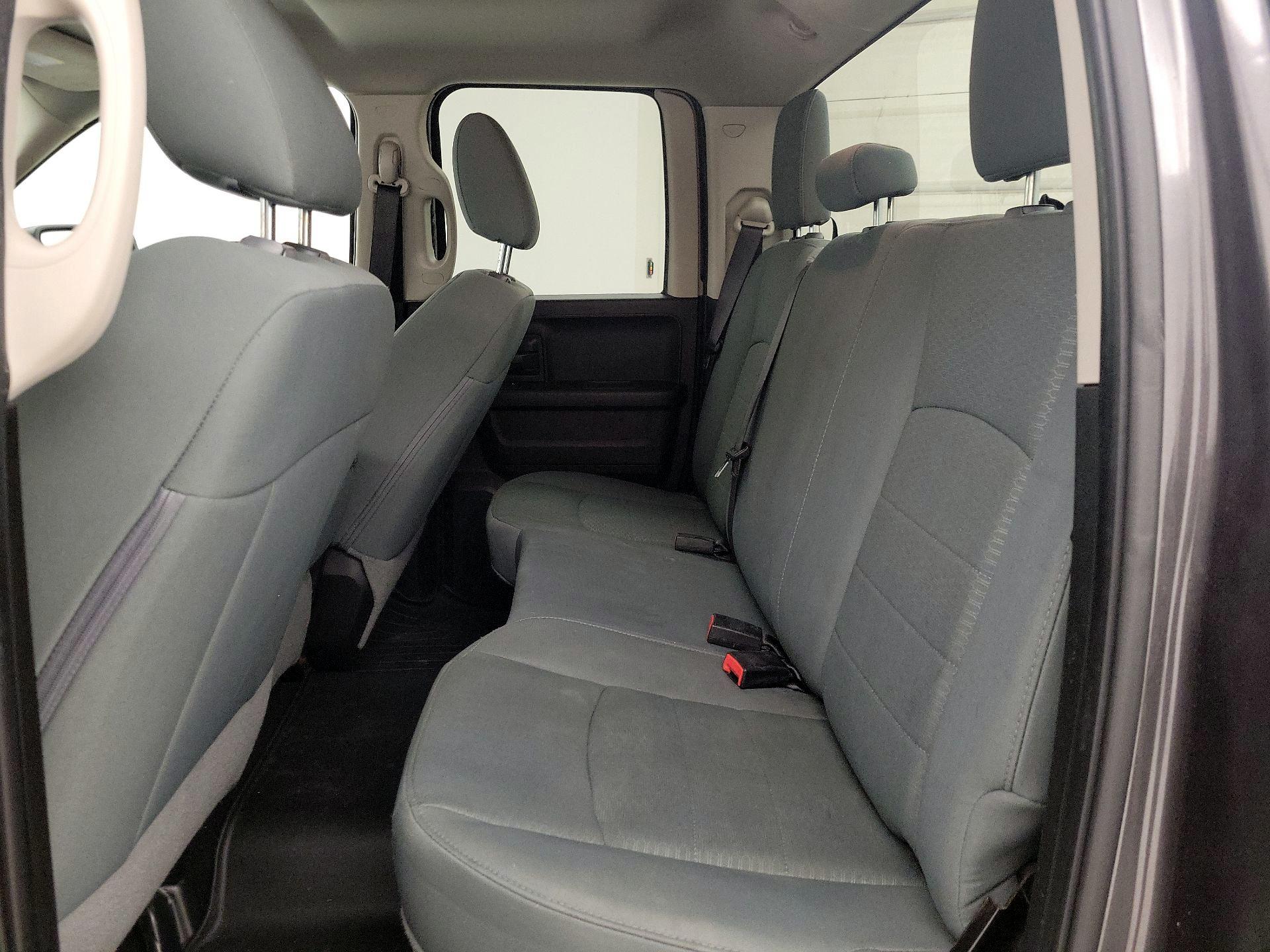 Thumbnail: 2019 RAM 1500 Classic - 19