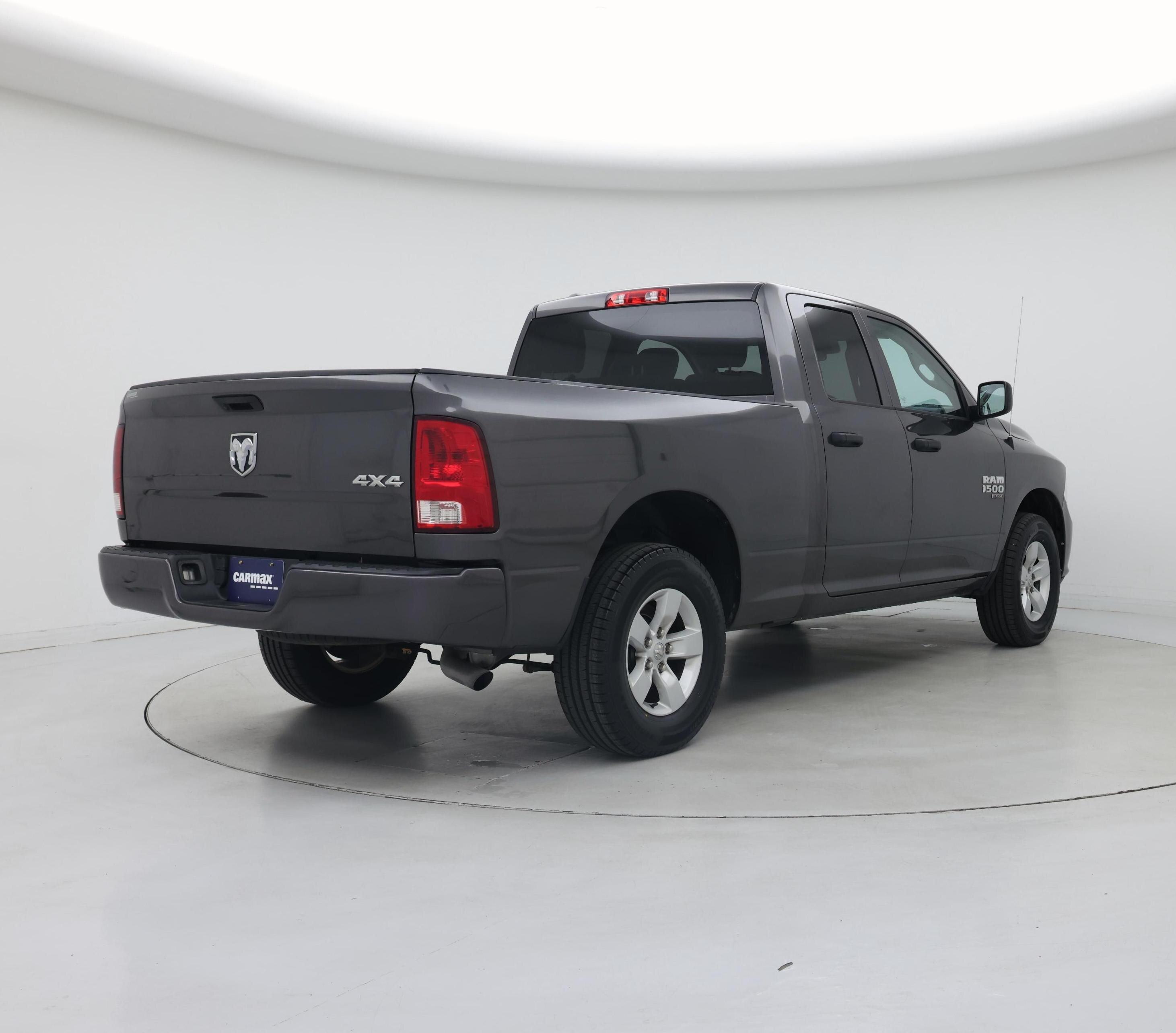 Thumbnail: 2019 RAM 1500 Classic - 8