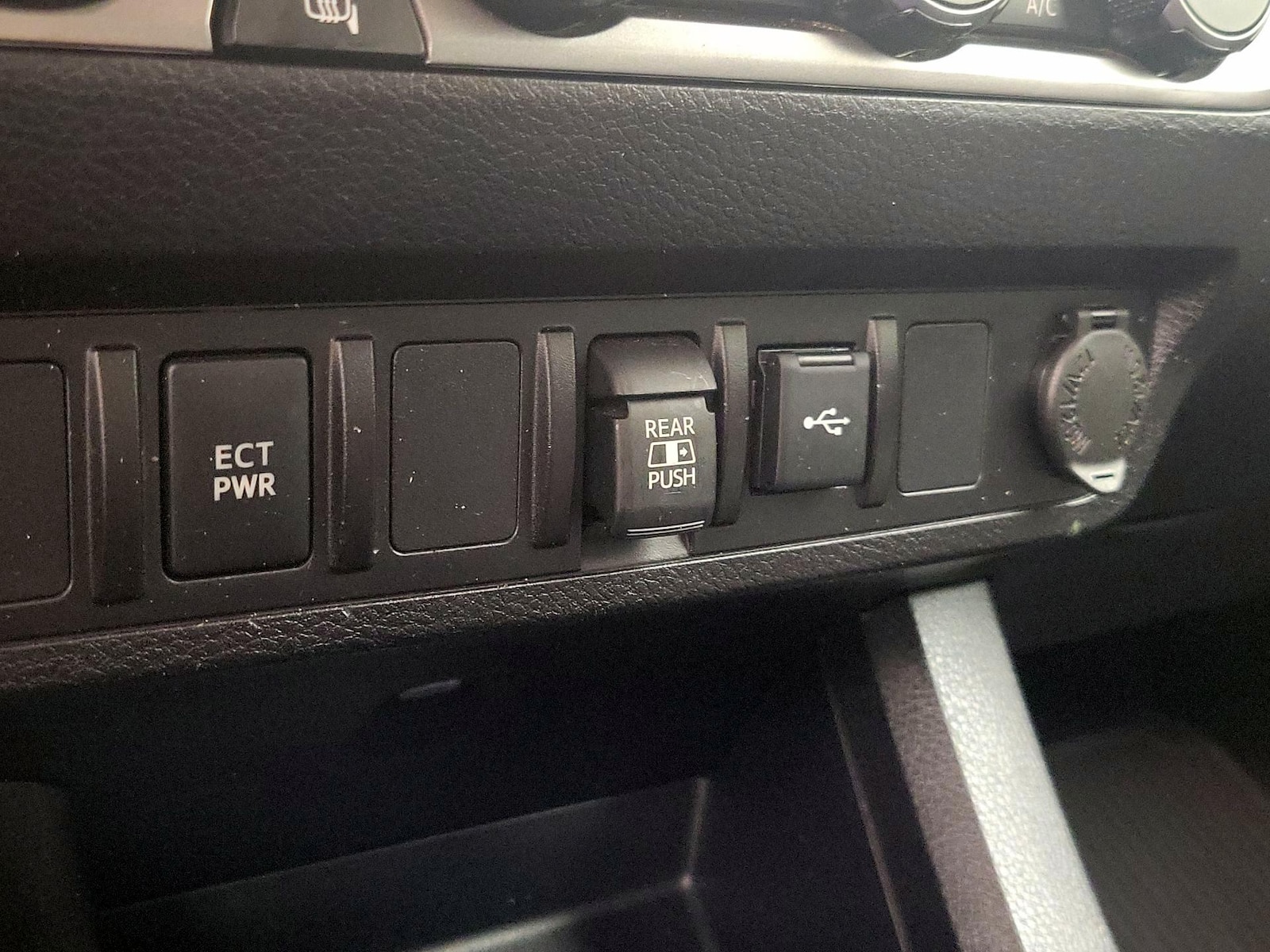 2023 Toyota Tacoma SR5 - Photo 19