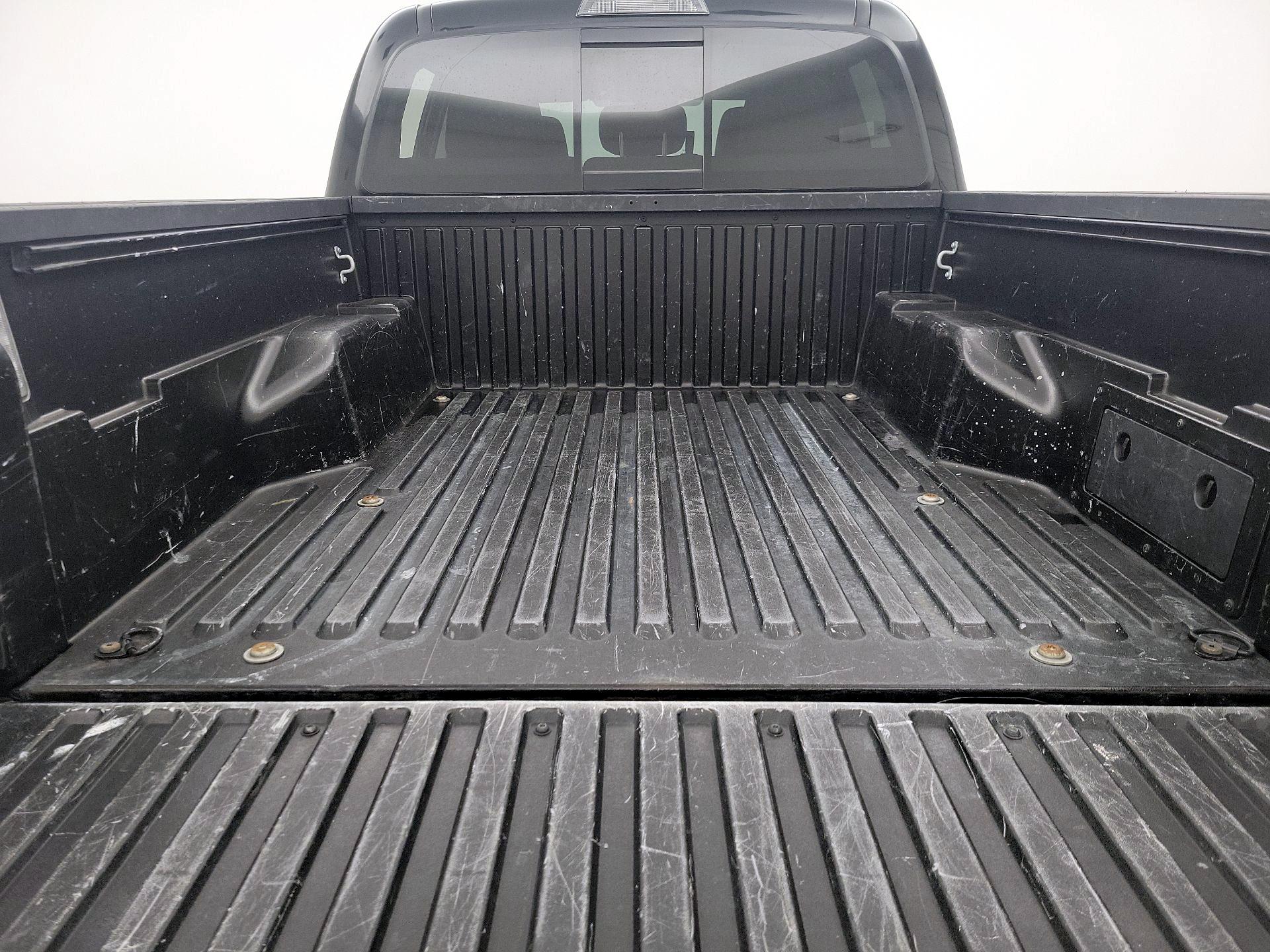Thumbnail: 2023 Toyota Tacoma - 20