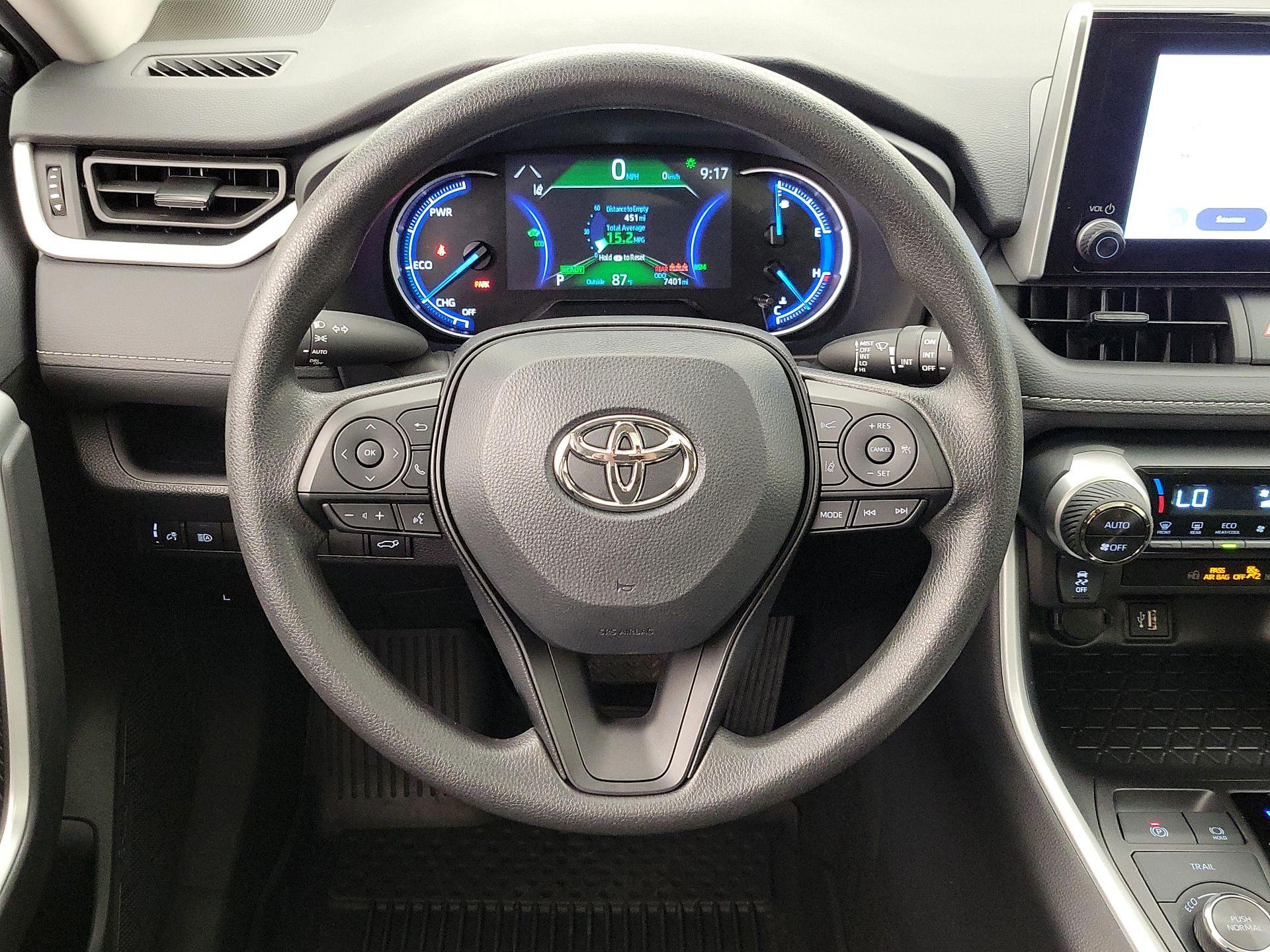 Thumbnail: 2025 Toyota RAV4 - 10