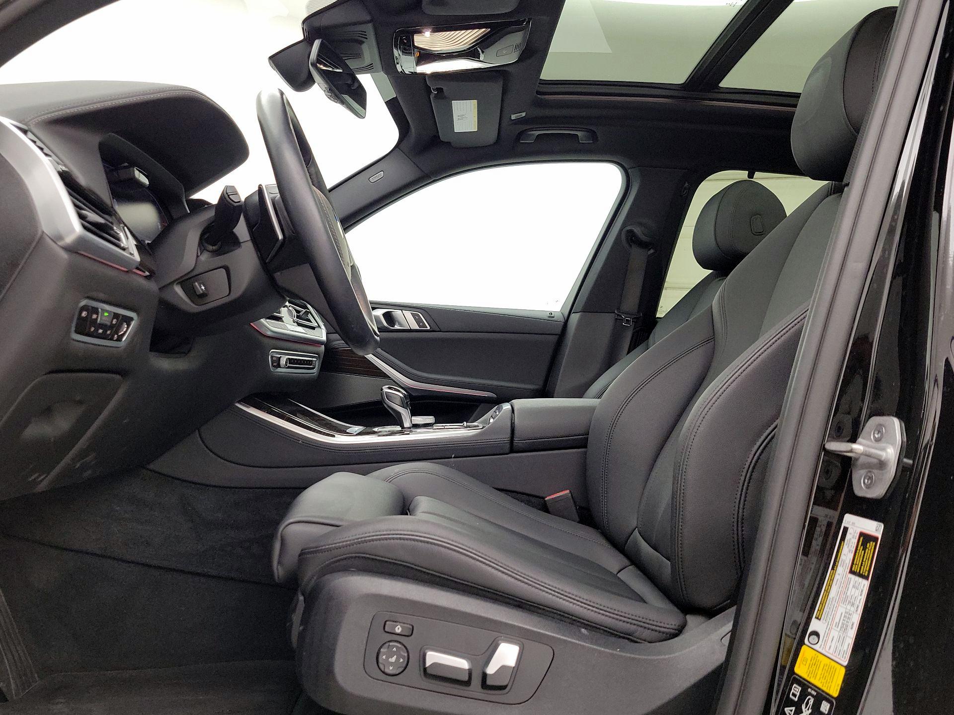 Thumbnail: 2021 BMW X5 - 11
