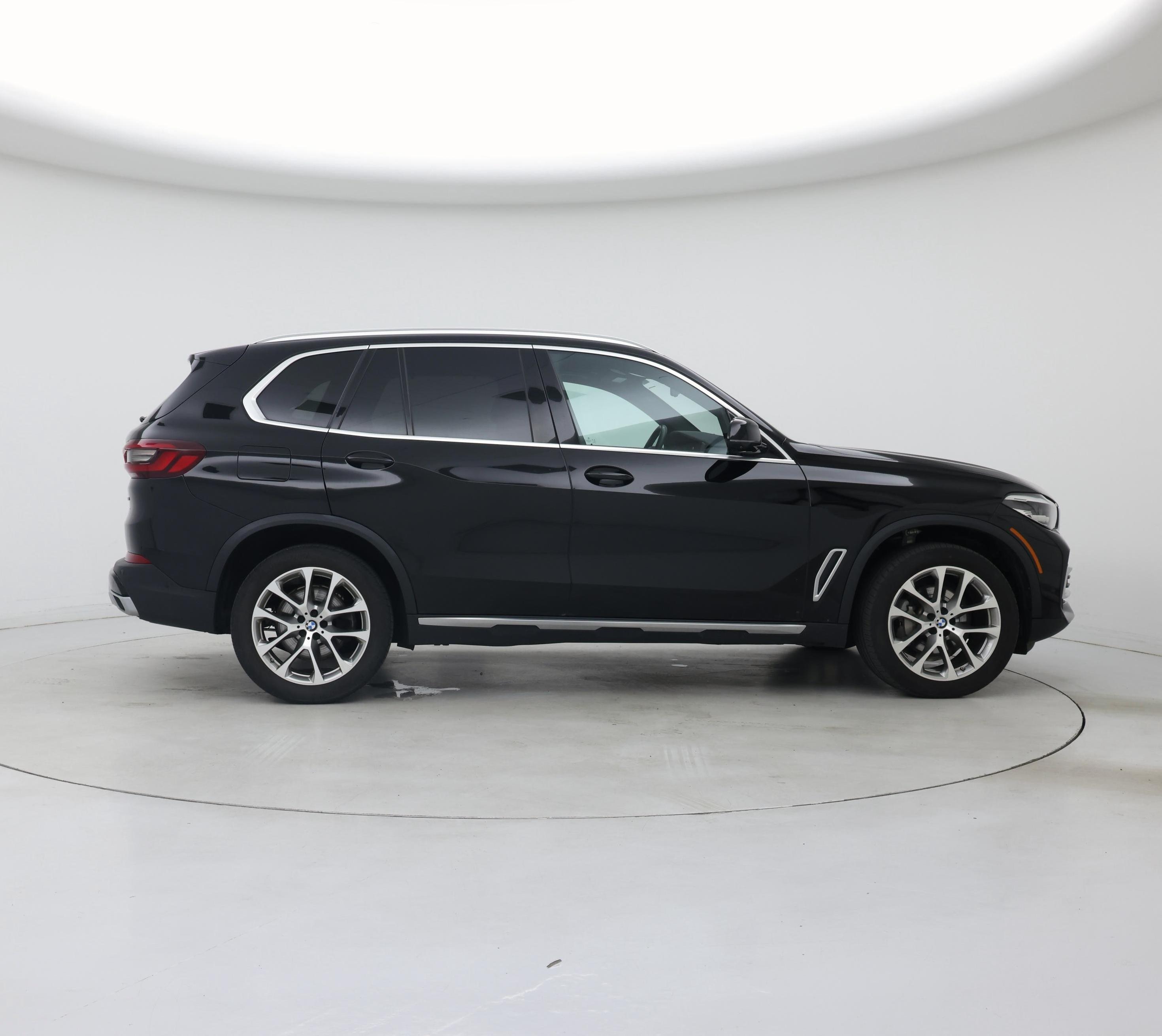 Thumbnail: 2021 BMW X5 - 7