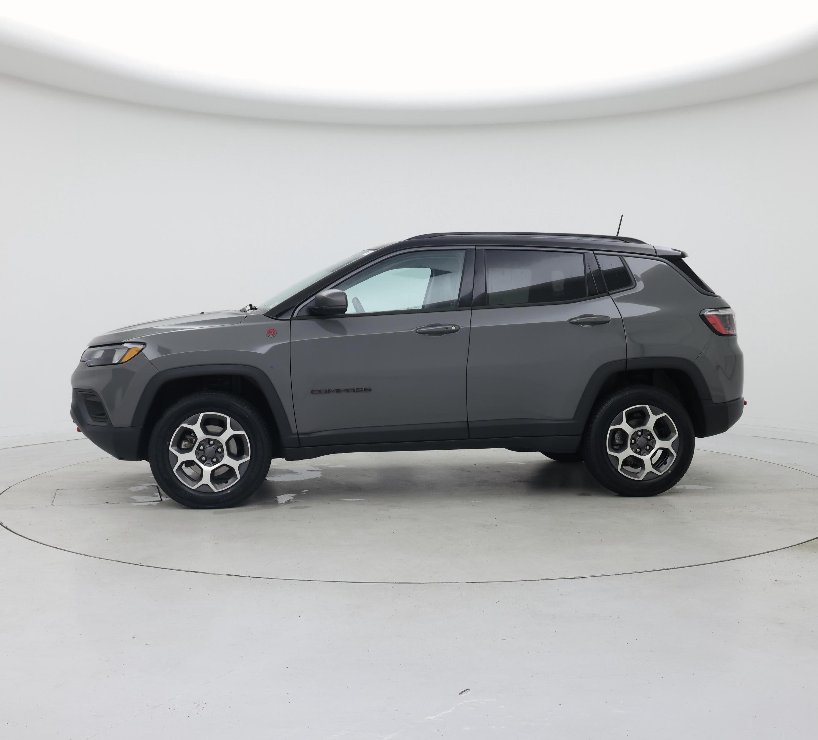 Thumbnail: 2022 Jeep Compass - 3