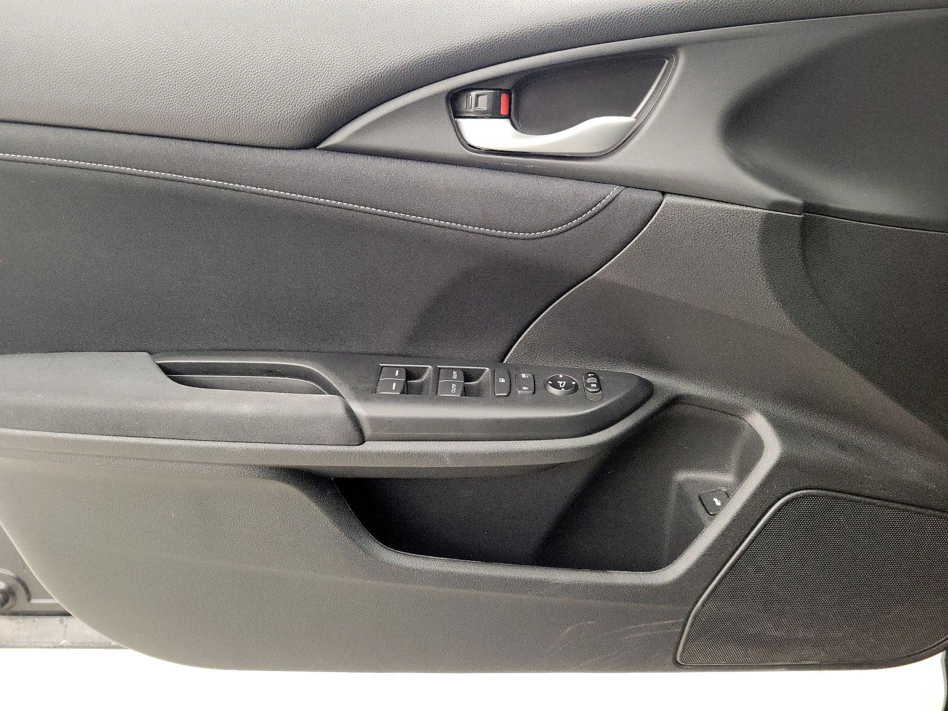 Thumbnail: 2021 Honda Insight - 12