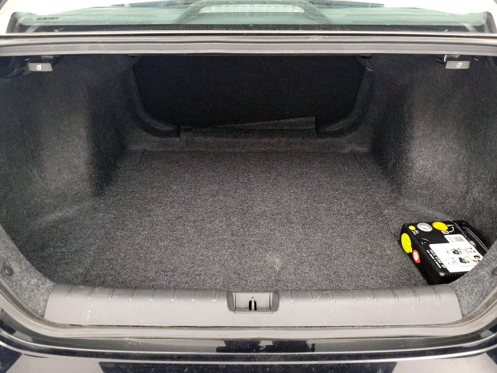 Thumbnail: 2021 Honda Insight - 20