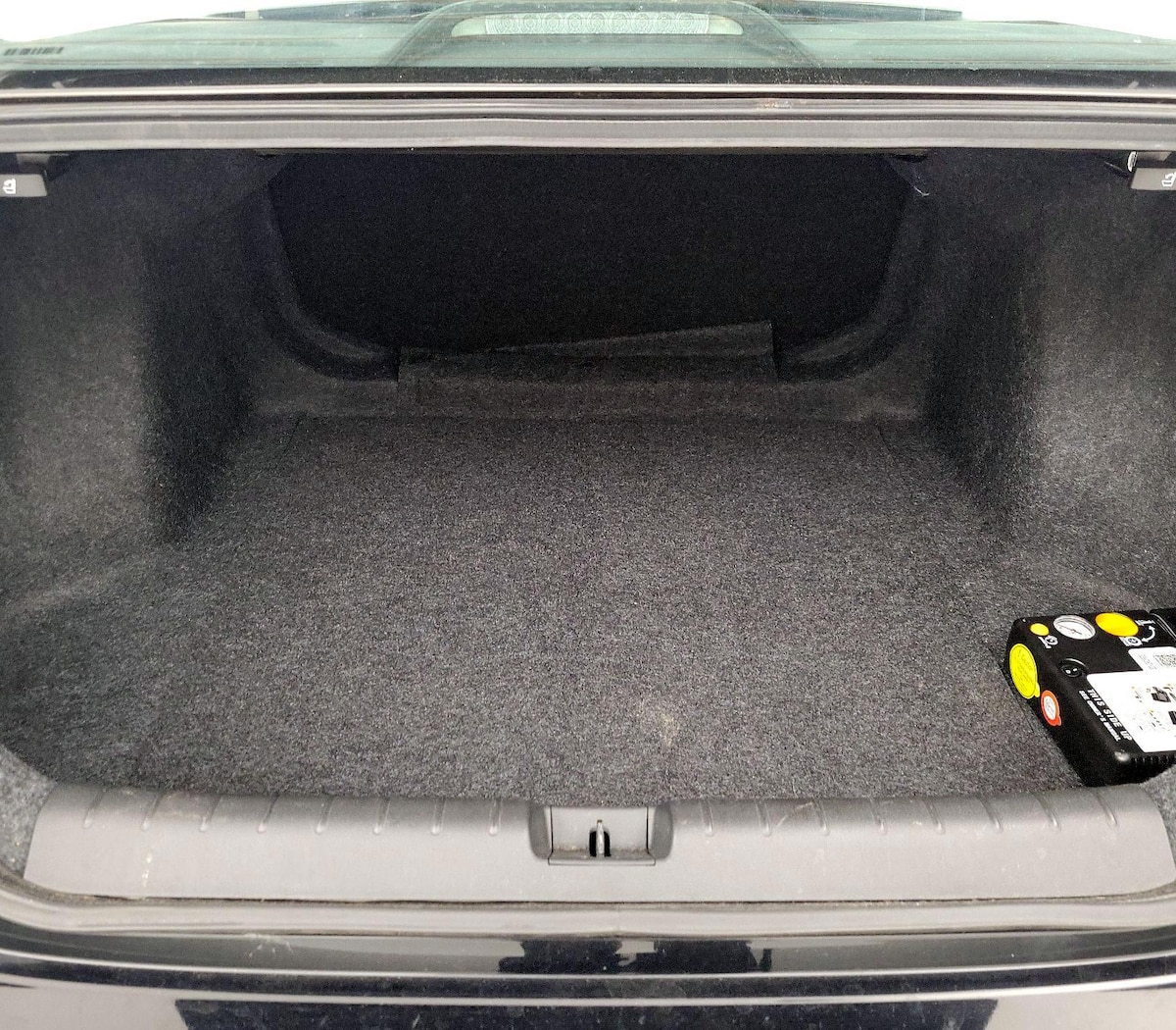 Trunk/Cargo (Seats Up)