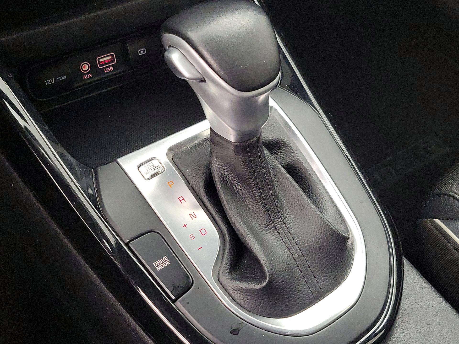 Thumbnail: 2021 Kia Forte - 17