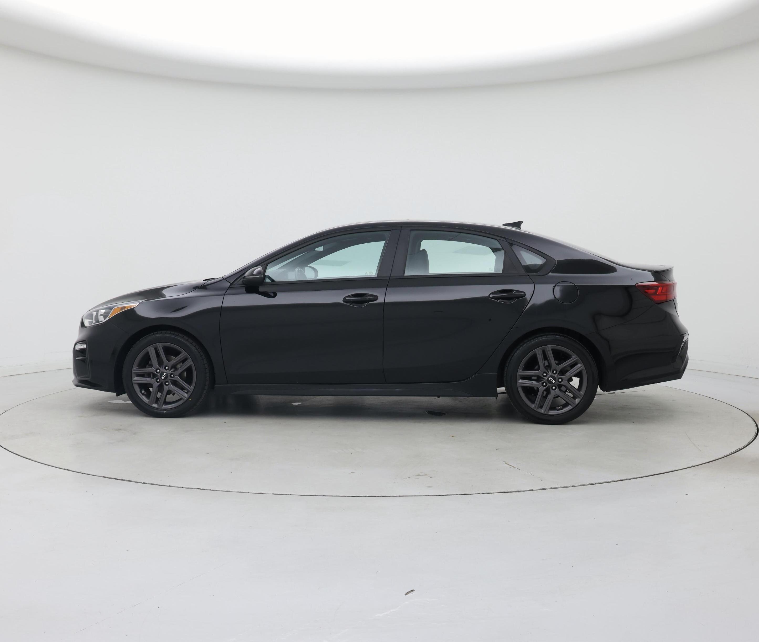Thumbnail: 2021 Kia Forte - 3