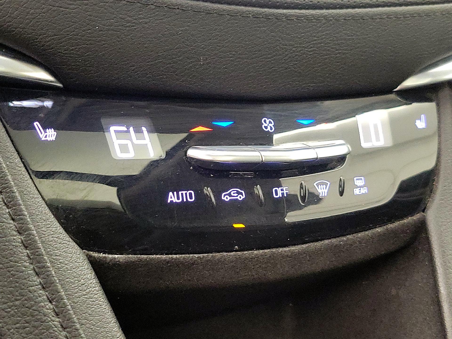 Thumbnail: 2019 Cadillac XT5 - 17