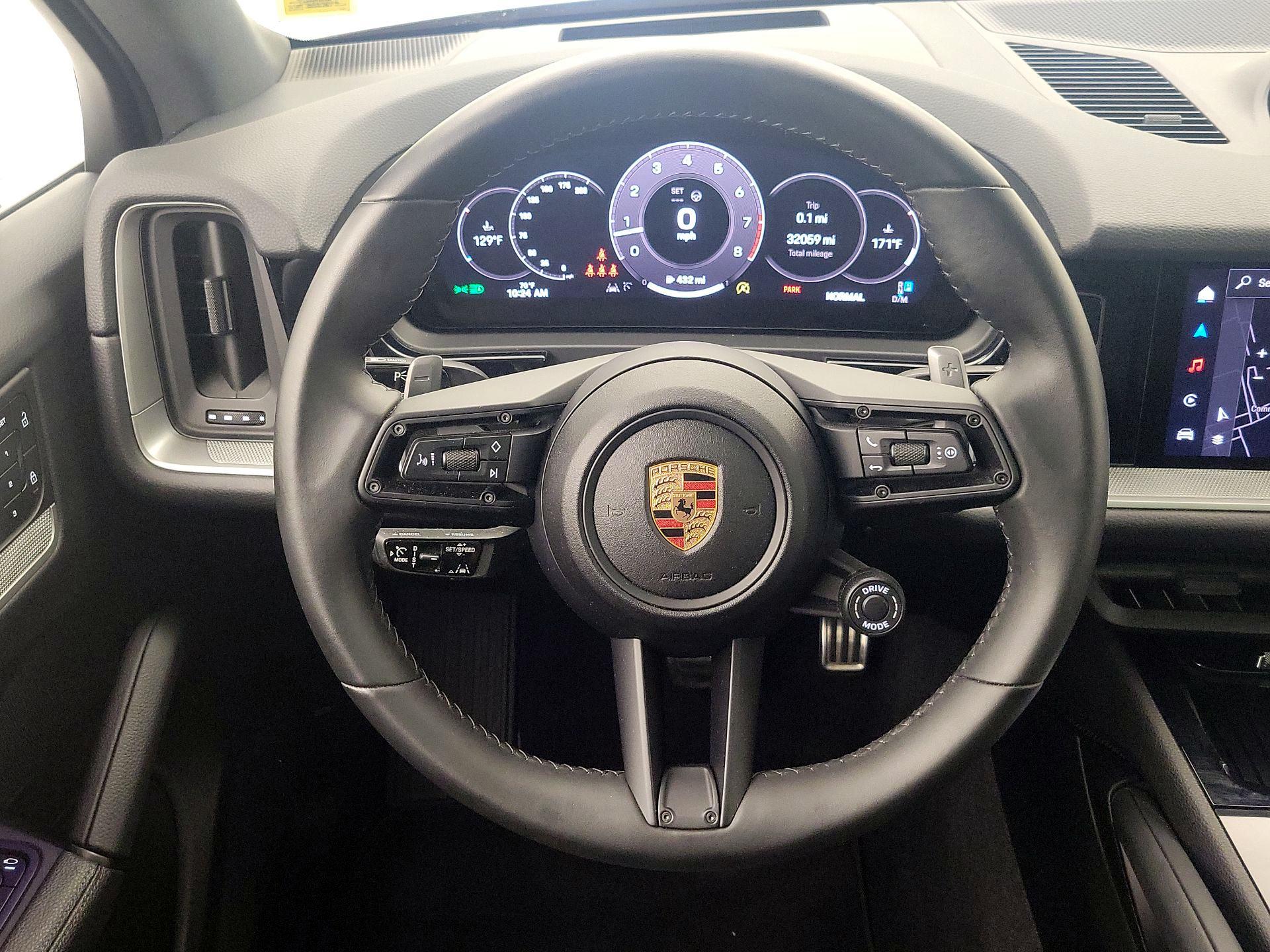 Thumbnail: 2024 Porsche Cayenne - 10