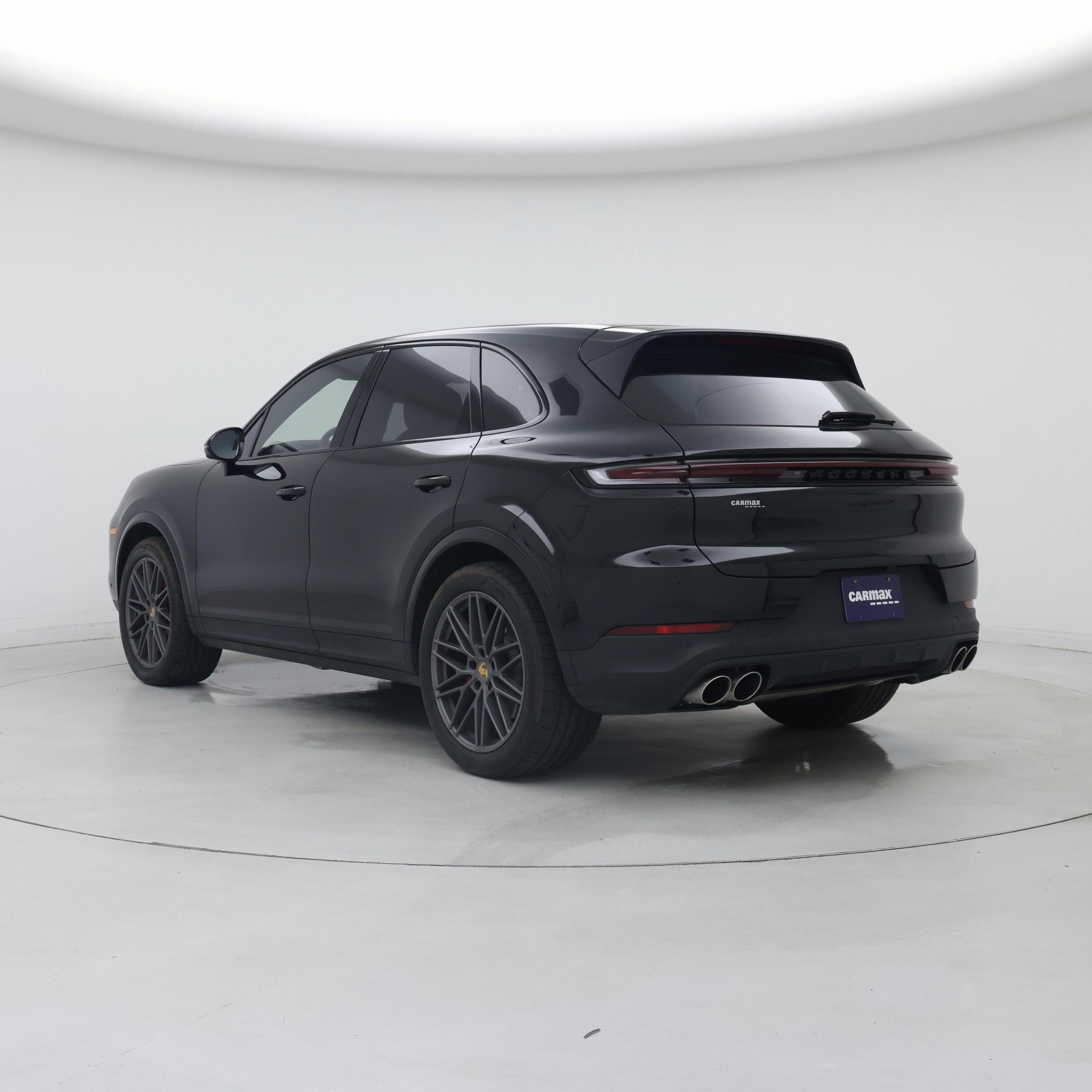 Thumbnail: 2024 Porsche Cayenne - 2