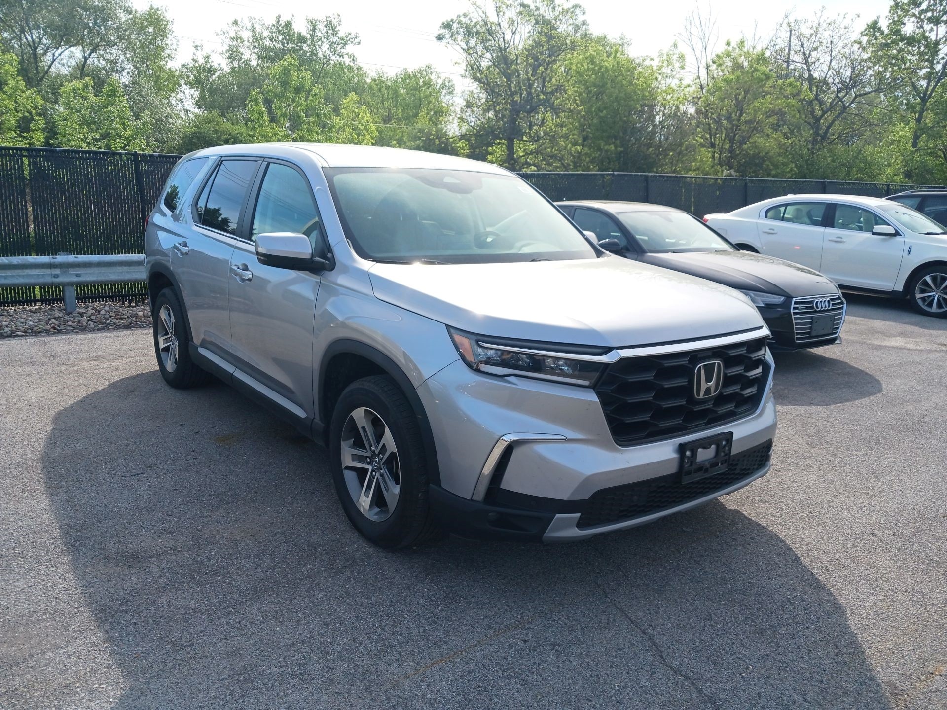 Thumbnail: 2023 Honda Pilot - 1