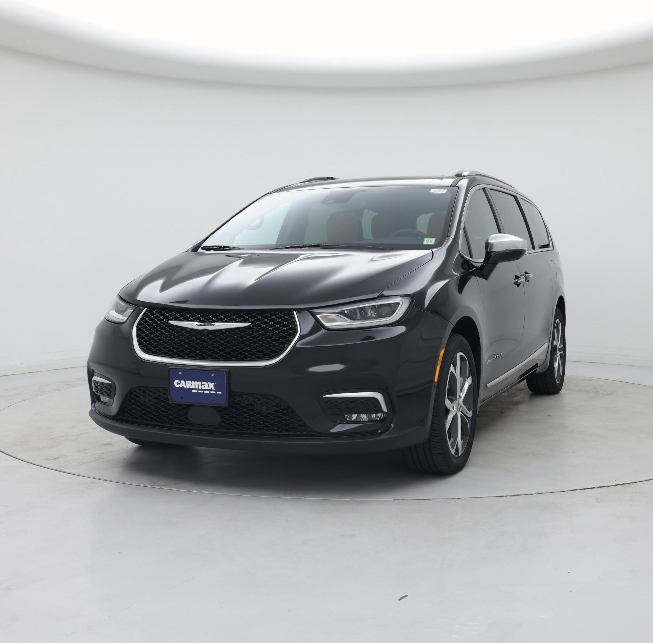 Thumbnail: 2022 Chrysler Pacifica - 4