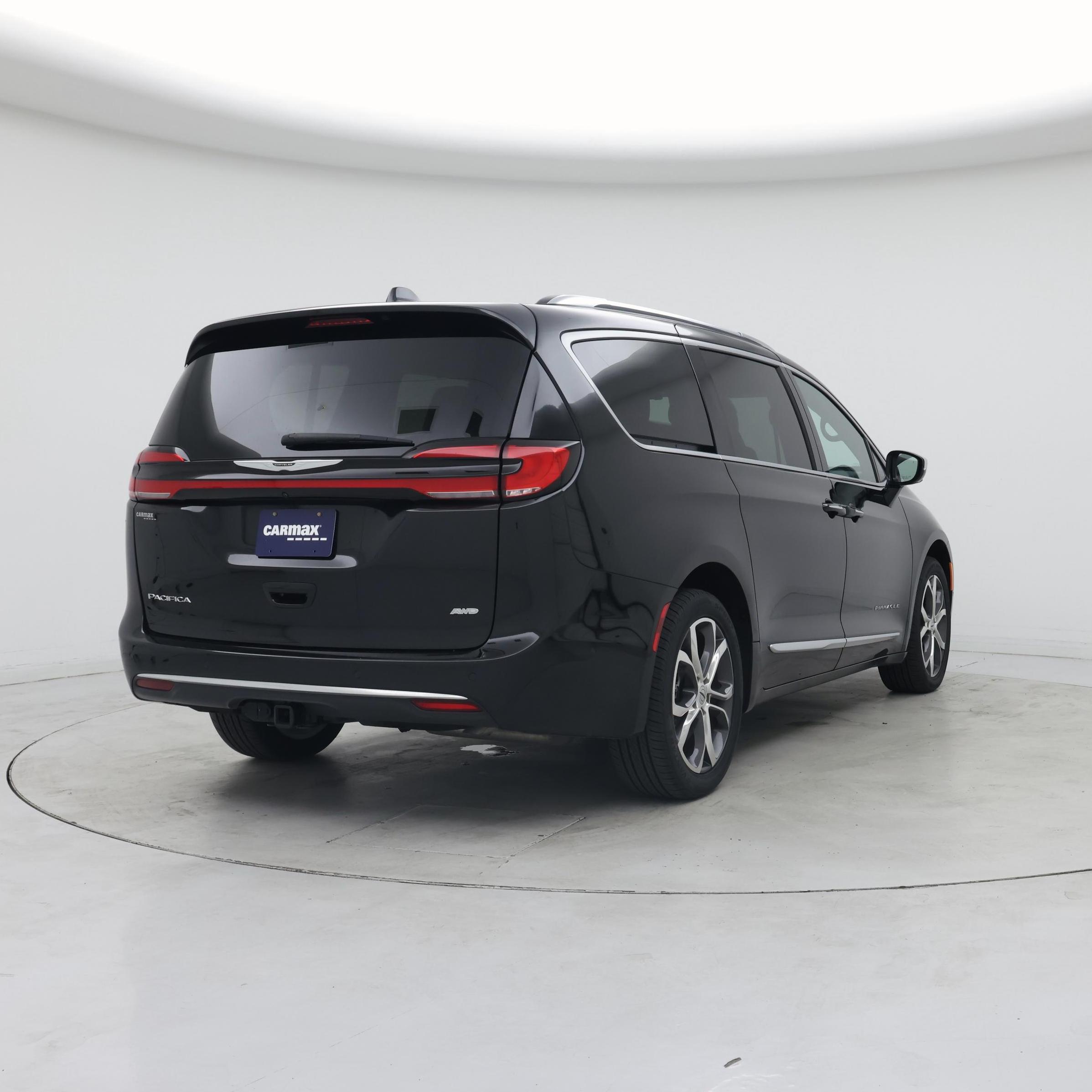 Thumbnail: 2022 Chrysler Pacifica - 8