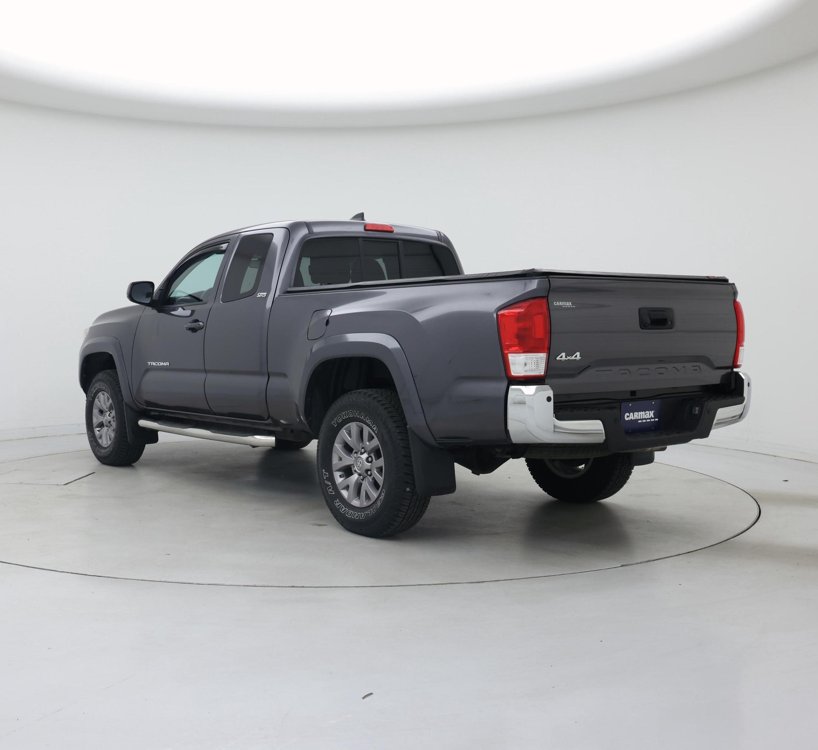 Thumbnail: 2016 Toyota Tacoma - 2