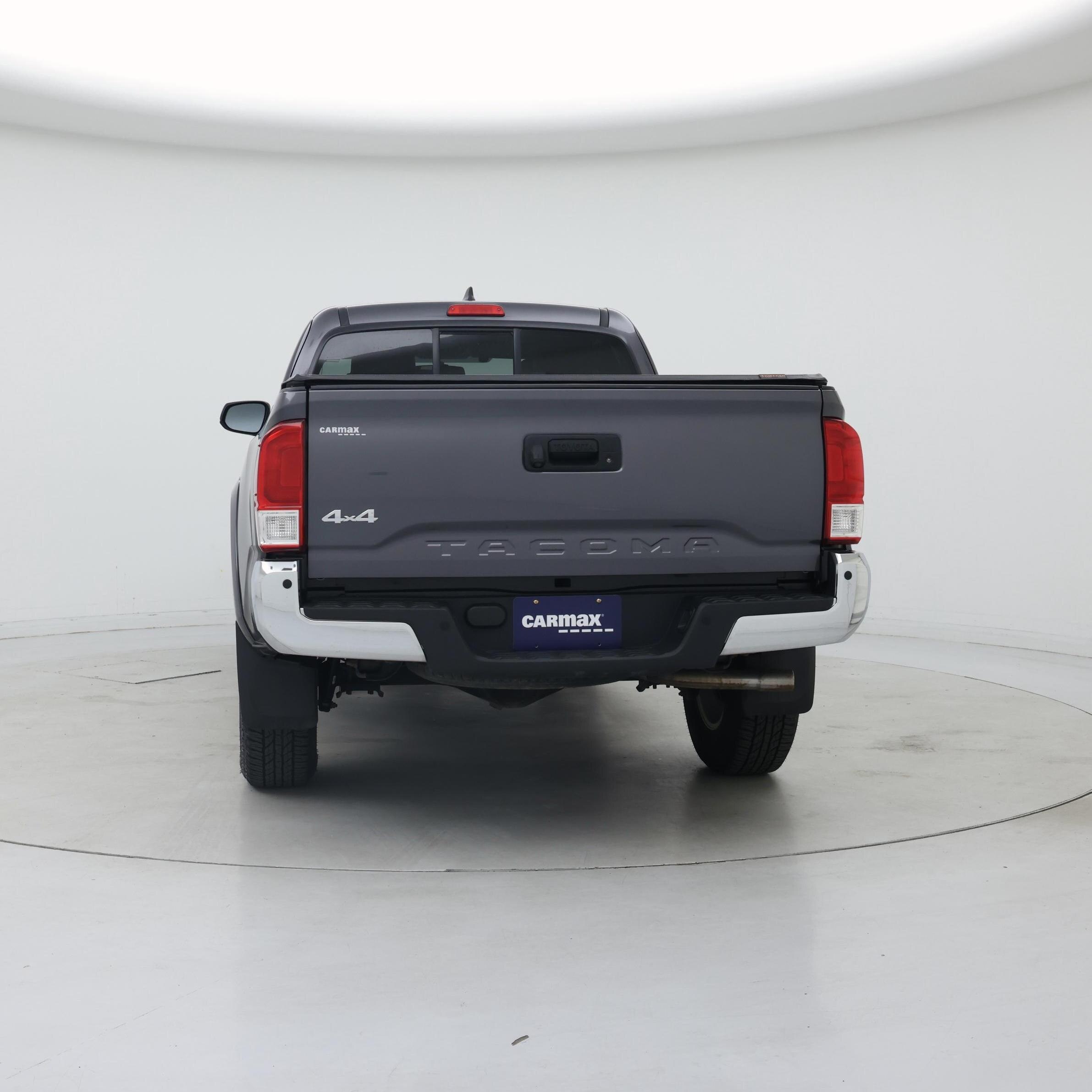 Thumbnail: 2016 Toyota Tacoma - 6