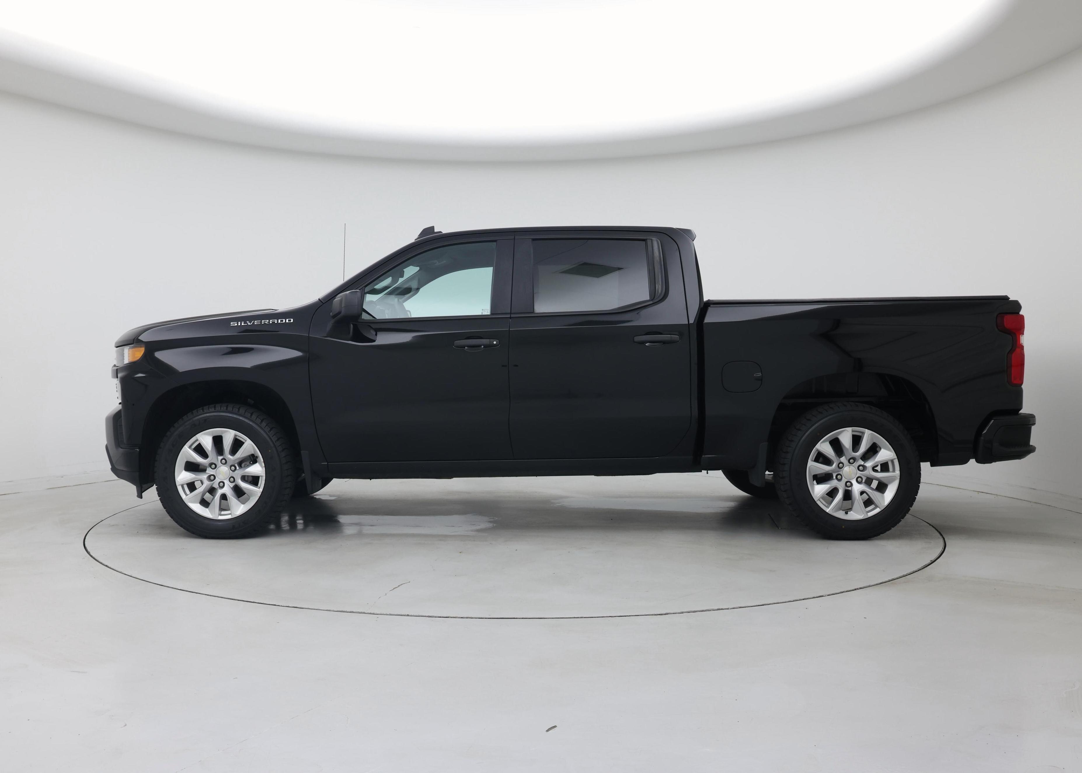 Thumbnail: 2020 Chevrolet Silverado 1500 - 3