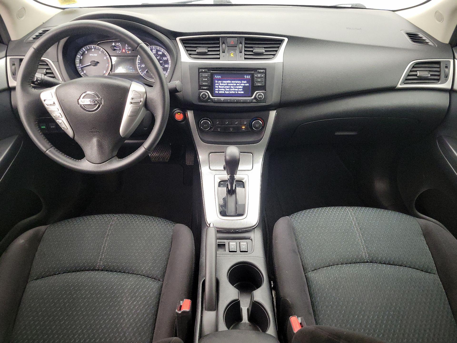 Thumbnail: 2015 Nissan Sentra - 9