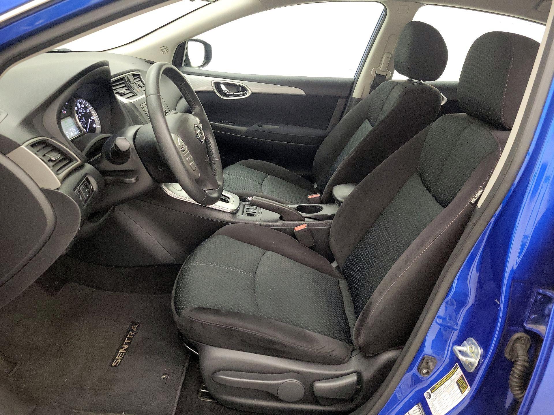 Thumbnail: 2015 Nissan Sentra - 11