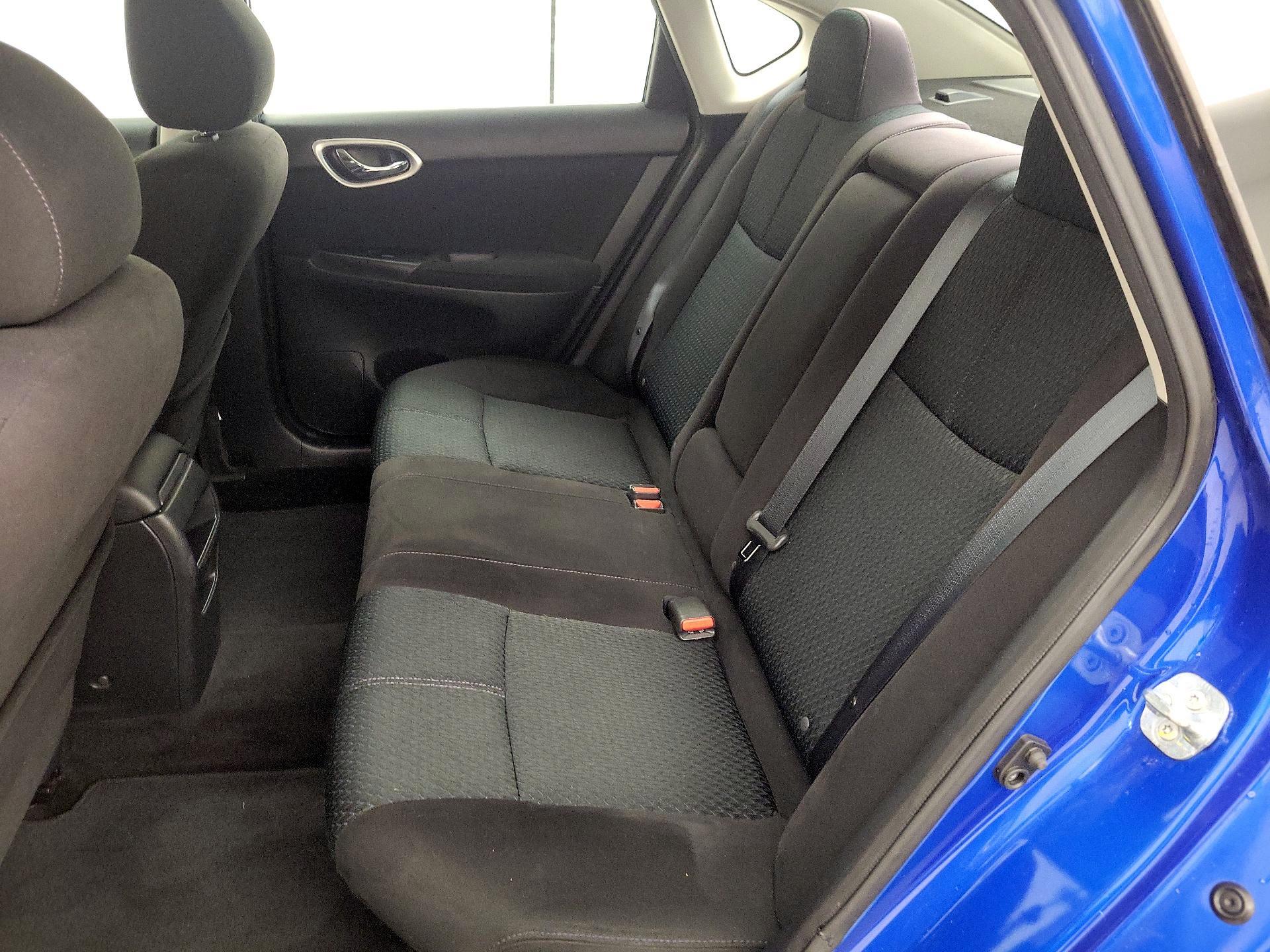 Thumbnail: 2015 Nissan Sentra - 19