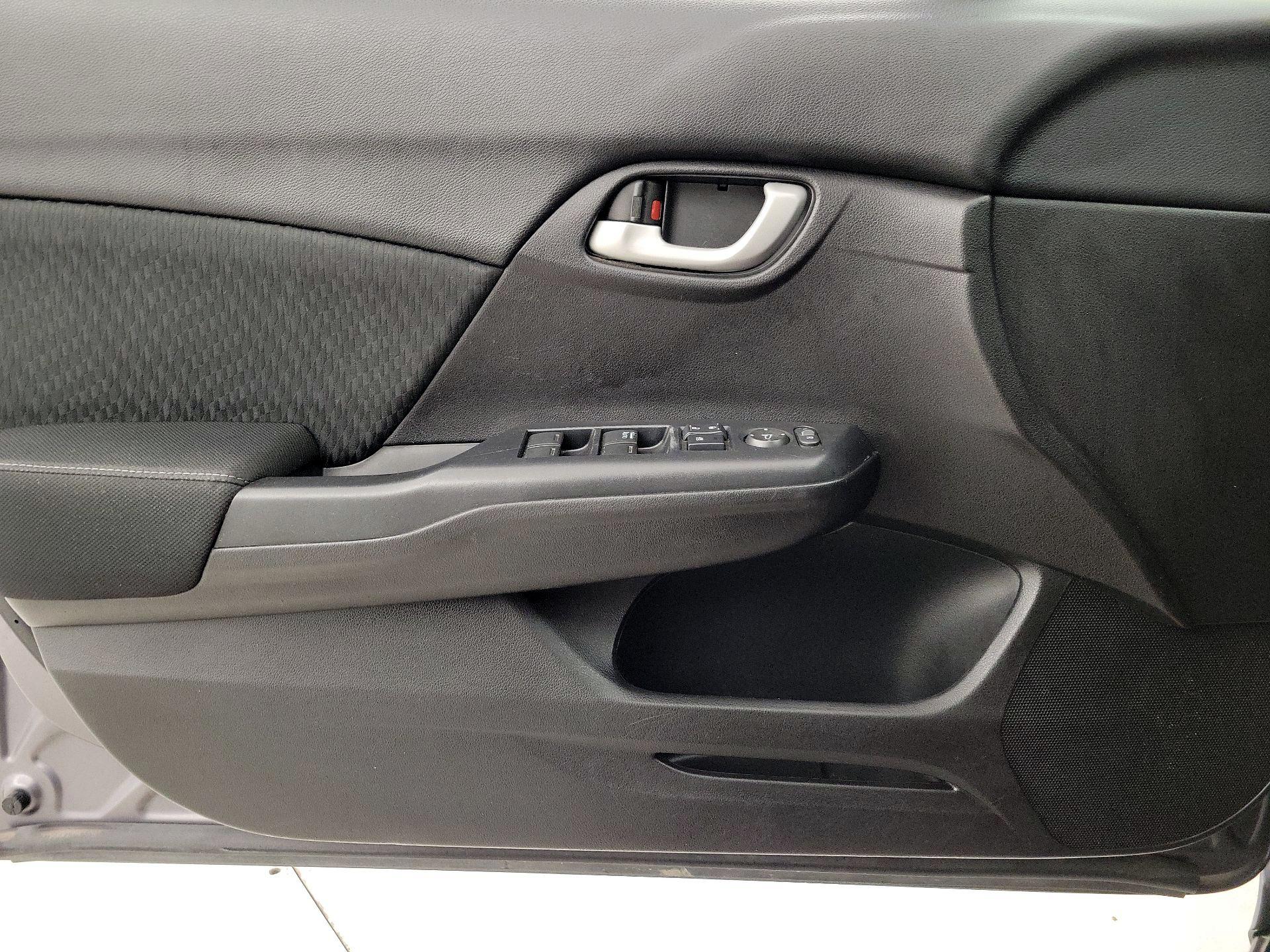 Thumbnail: 2015 Honda Civic - 12