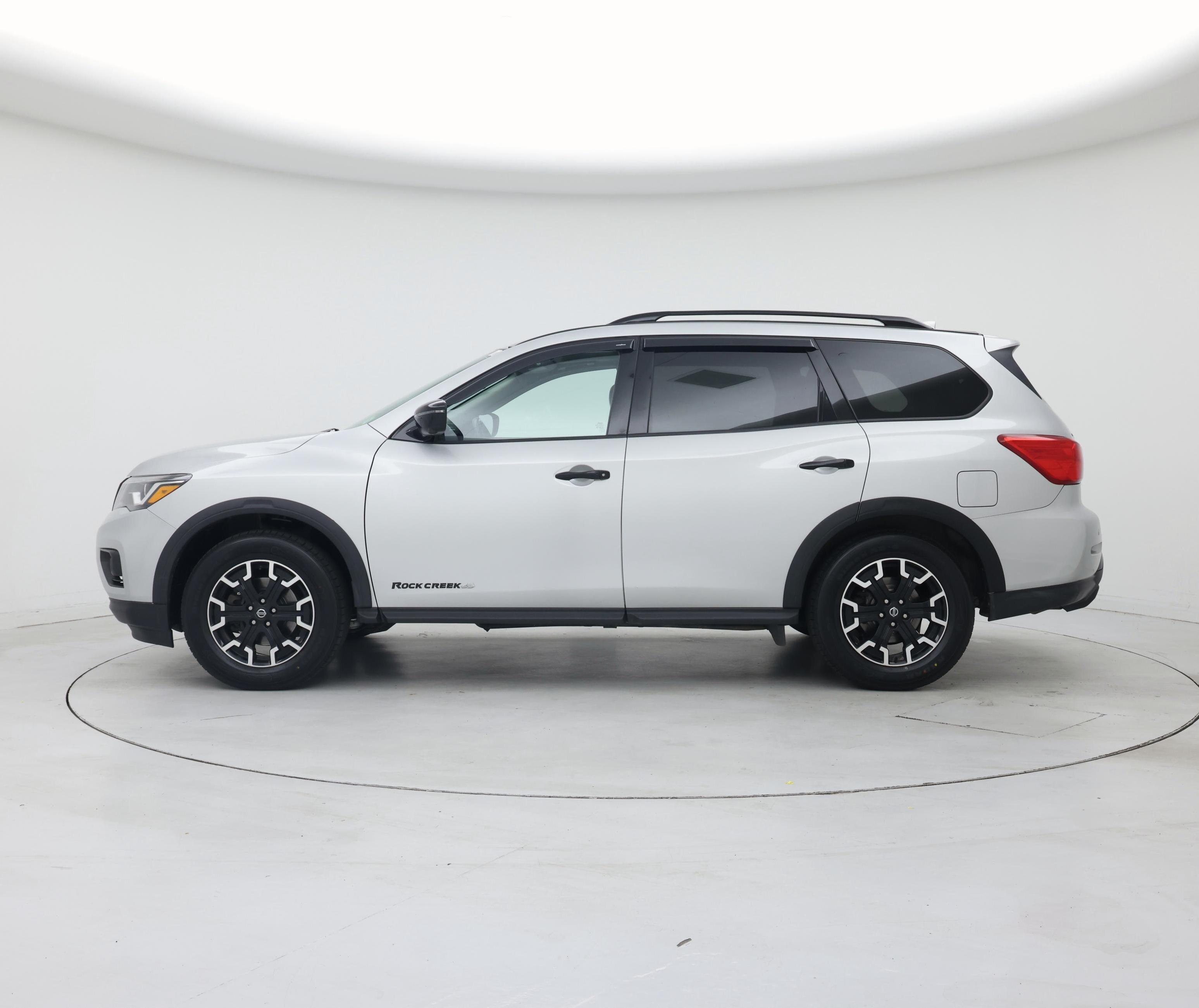 Thumbnail: 2020 Nissan Pathfinder - 3