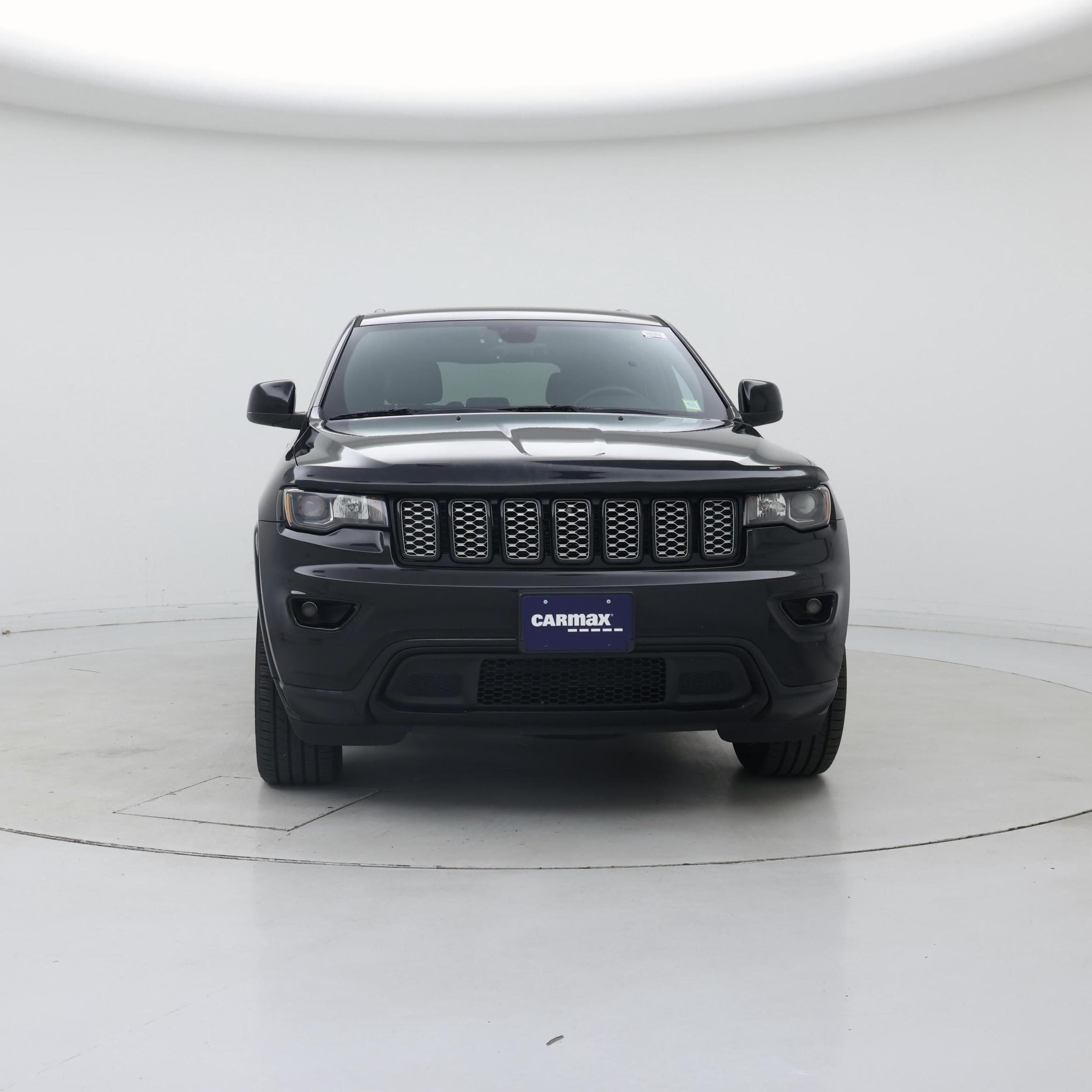 Thumbnail: 2017 Jeep Grand Cherokee - 5