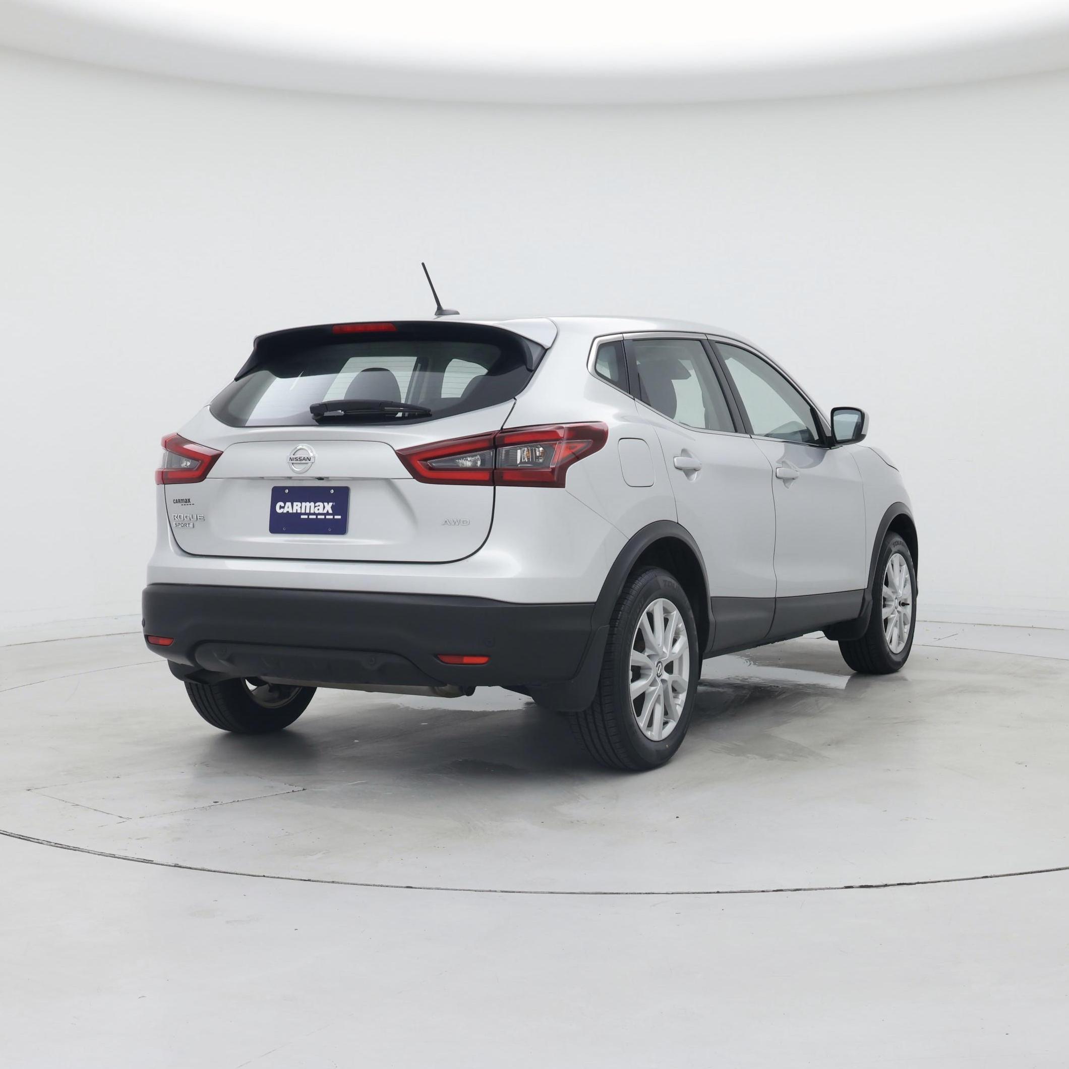 Thumbnail: 2022 Nissan Rogue Sport - 8
