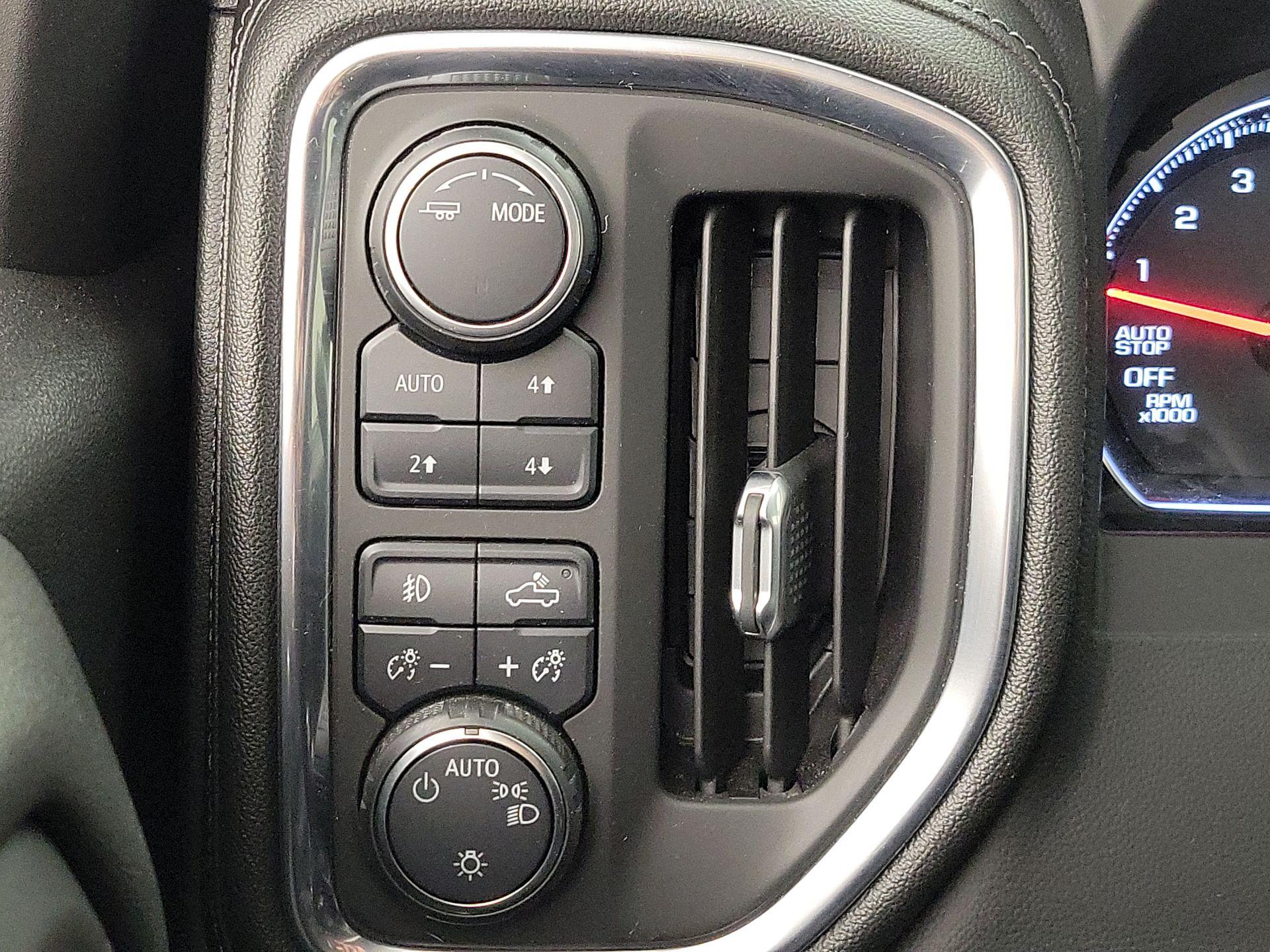 Thumbnail: 2020 Chevrolet Silverado 1500 - 13