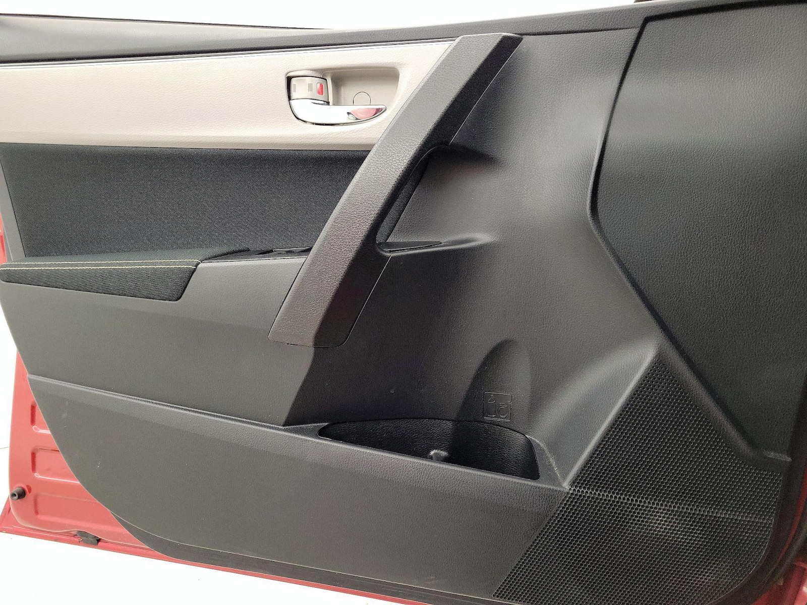 2017 Toyota Corolla LE - Photo 13