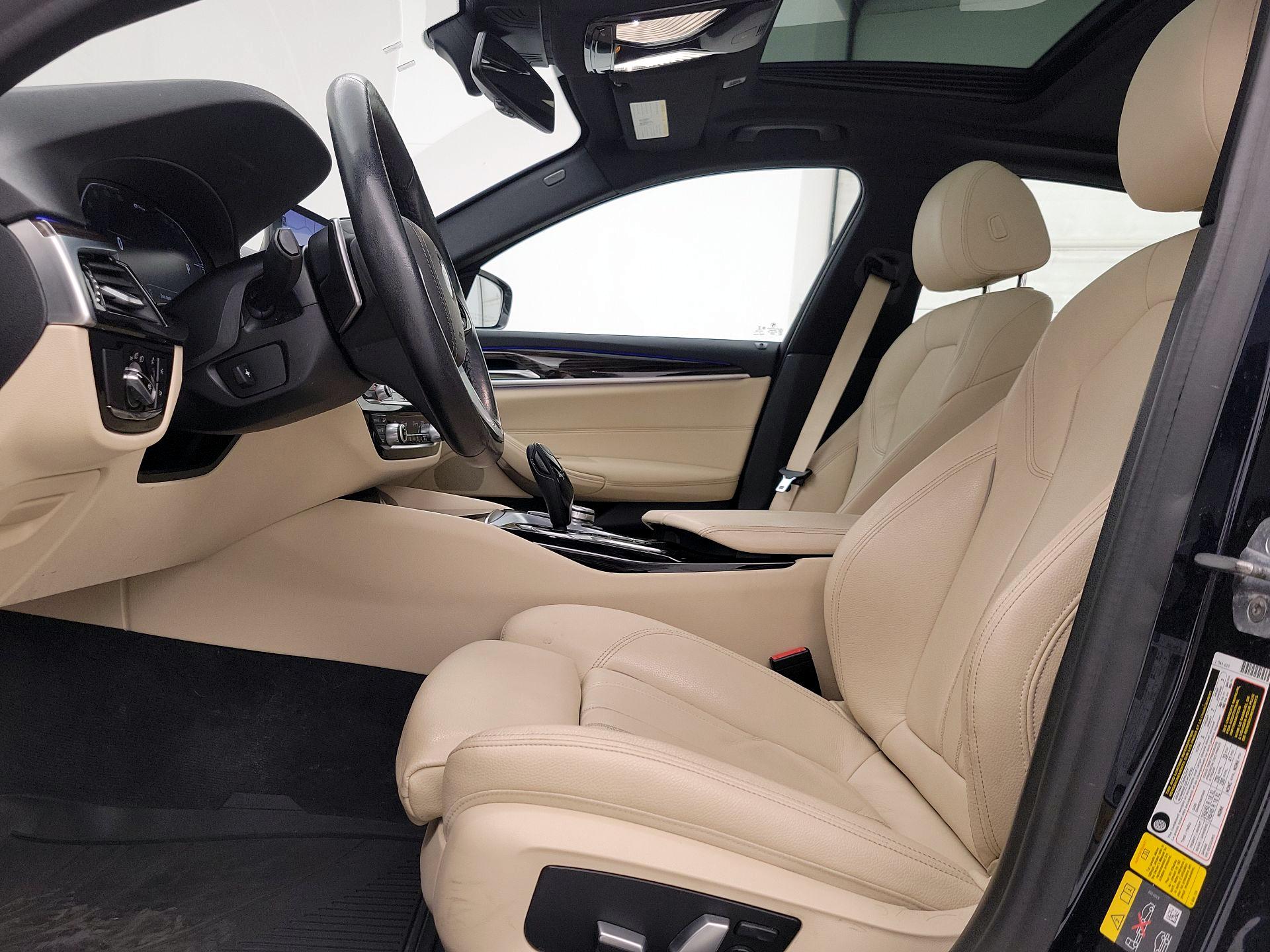 Thumbnail: 2020 BMW 5 Series - 11