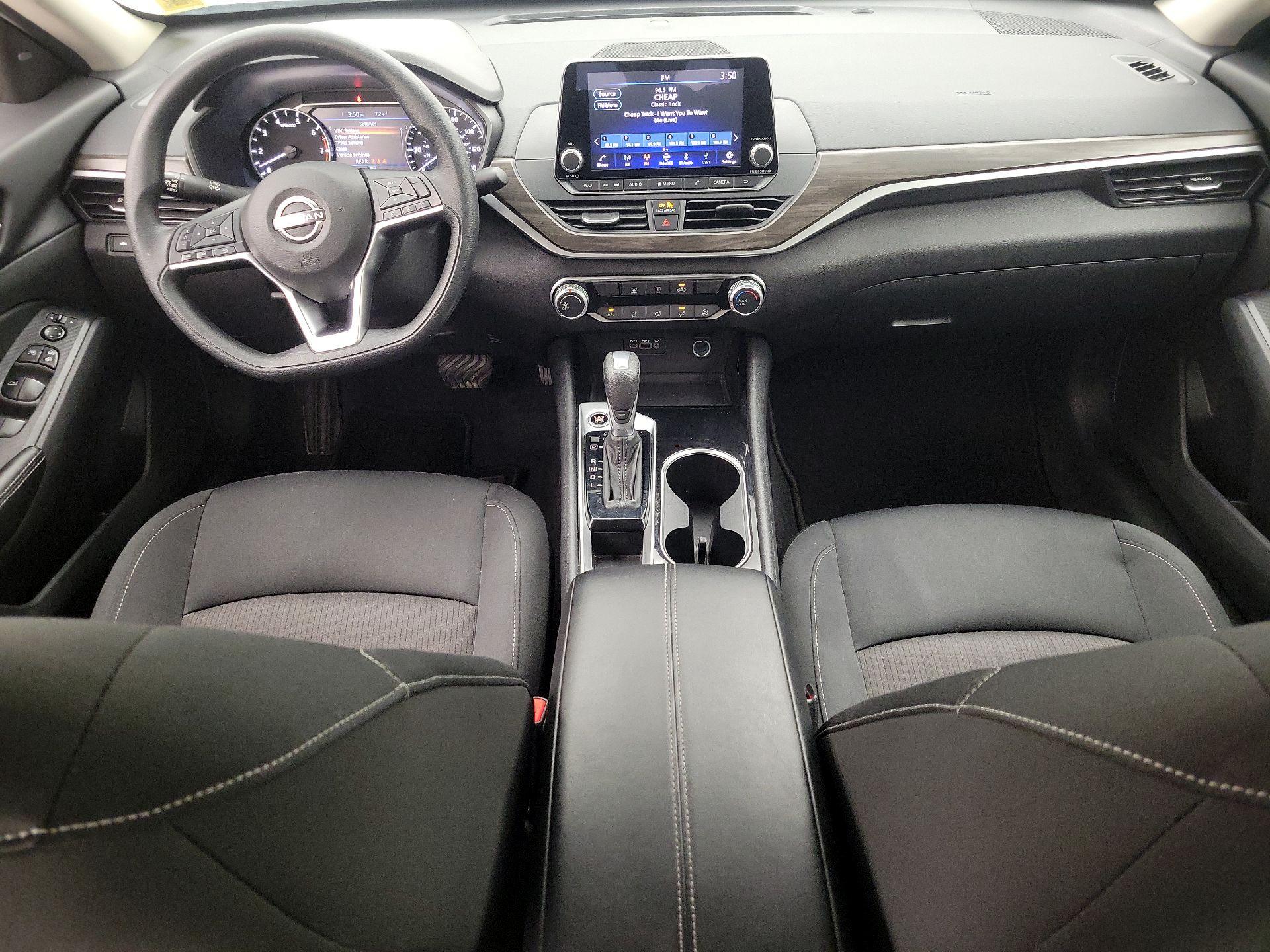 Thumbnail: 2024 Nissan Altima - 9
