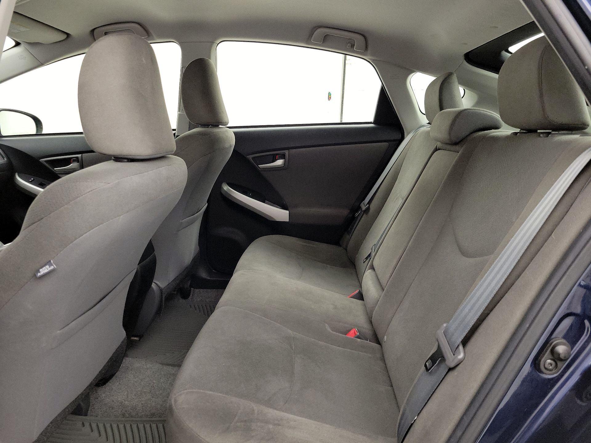 Thumbnail: 2015 Toyota Prius - 19