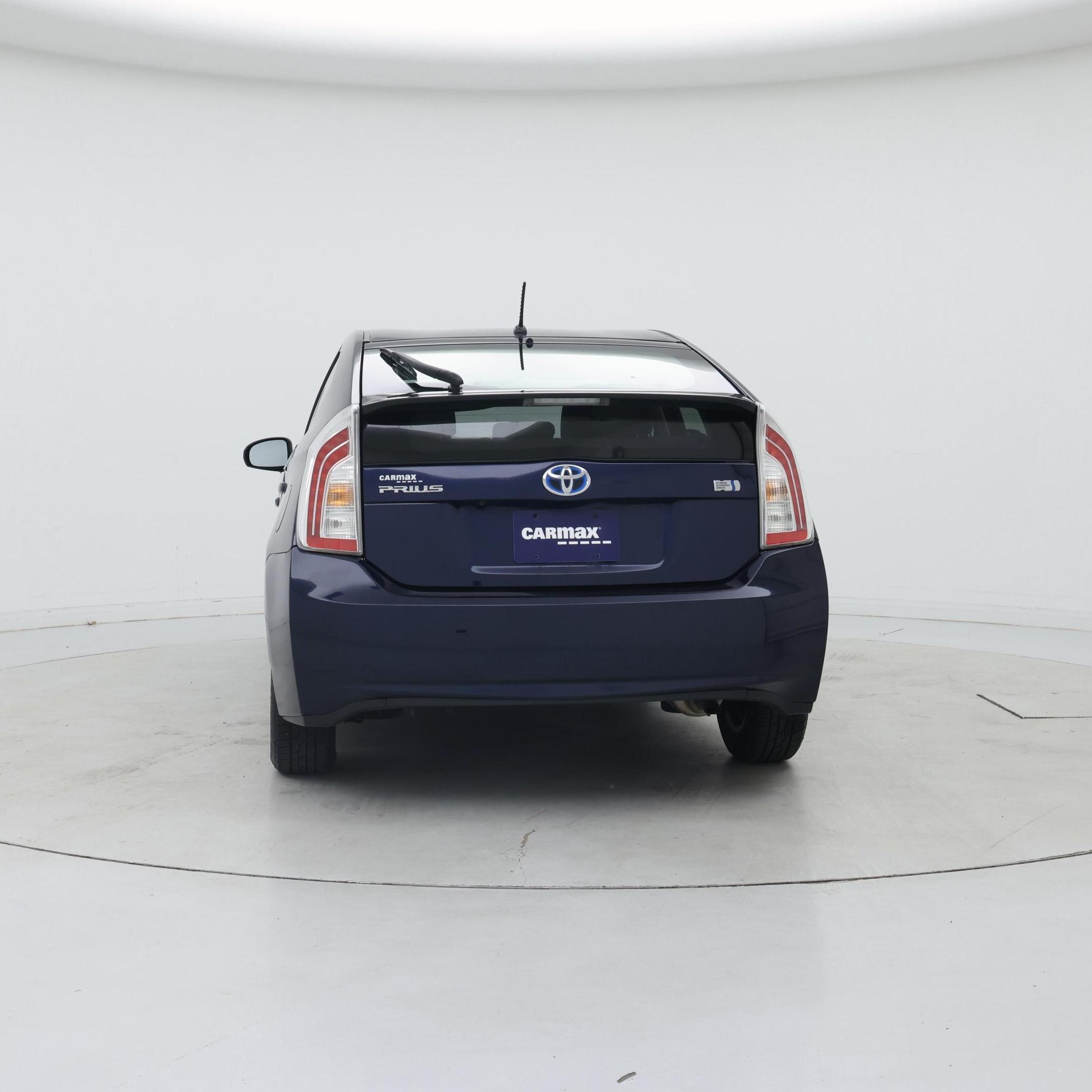 Thumbnail: 2015 Toyota Prius - 6