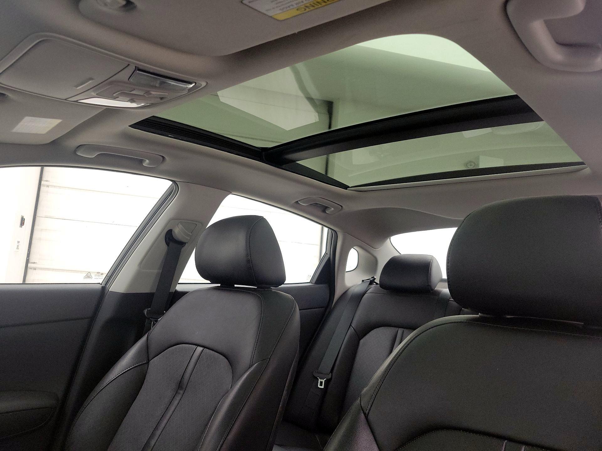 Thumbnail: 2016 Kia Optima - 20
