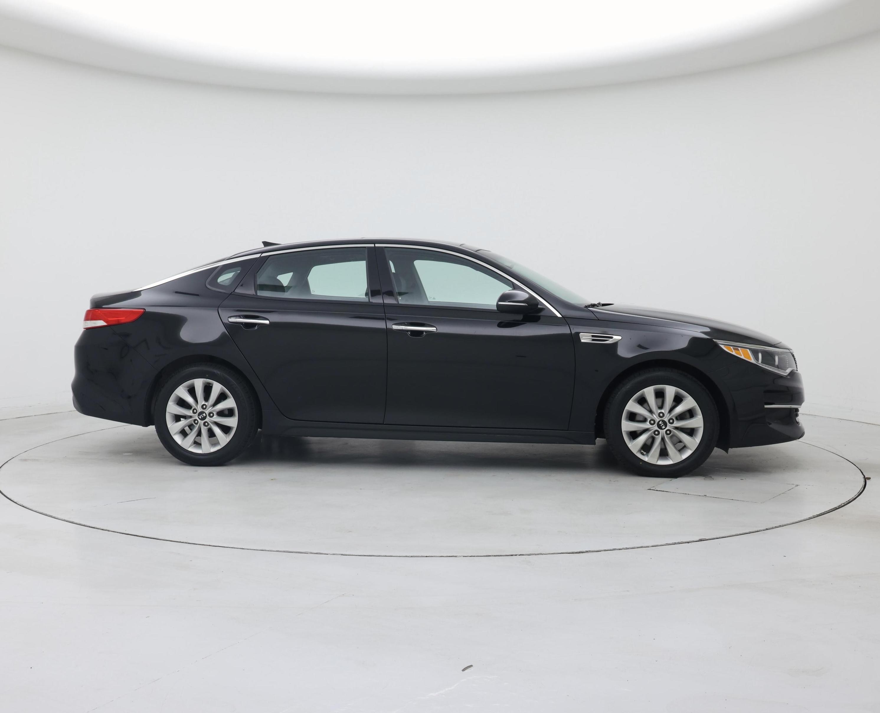 Thumbnail: 2016 Kia Optima - 7