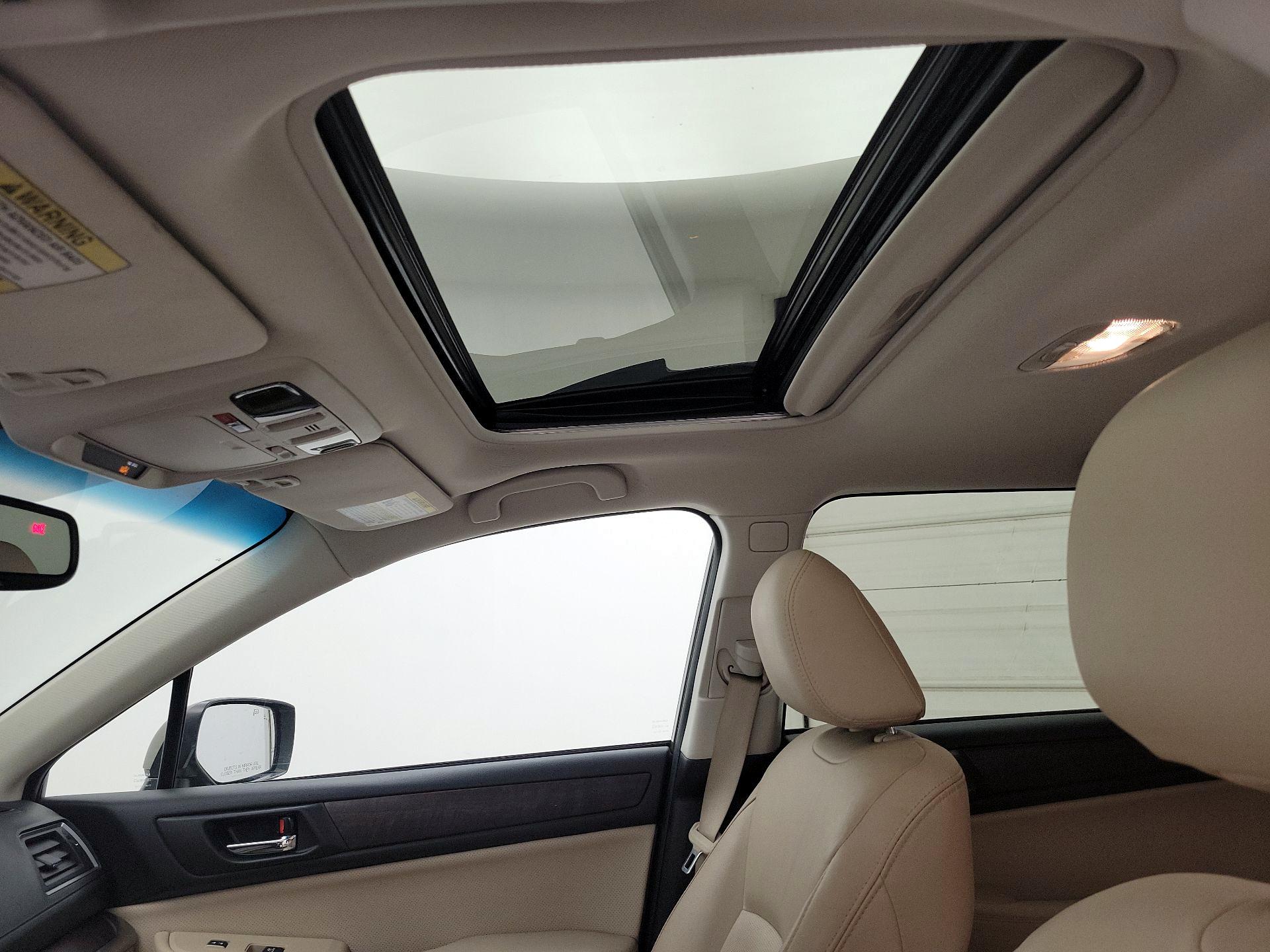 Thumbnail: 2016 Subaru Outback - 20