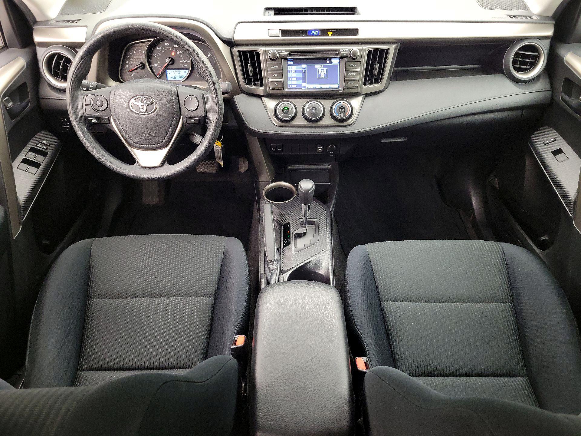 Thumbnail: 2015 Toyota RAV4 - 9