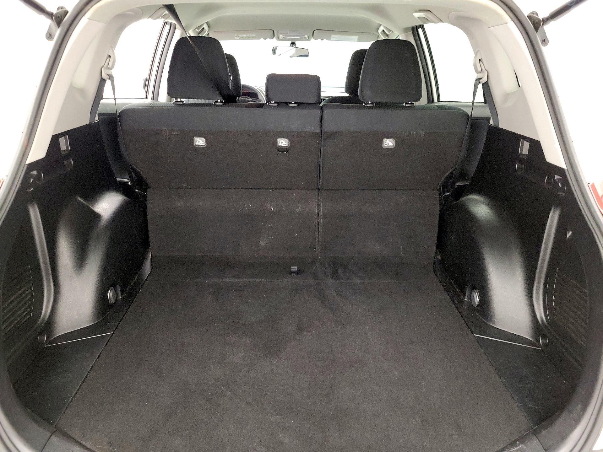 Thumbnail: 2015 Toyota RAV4 - 20