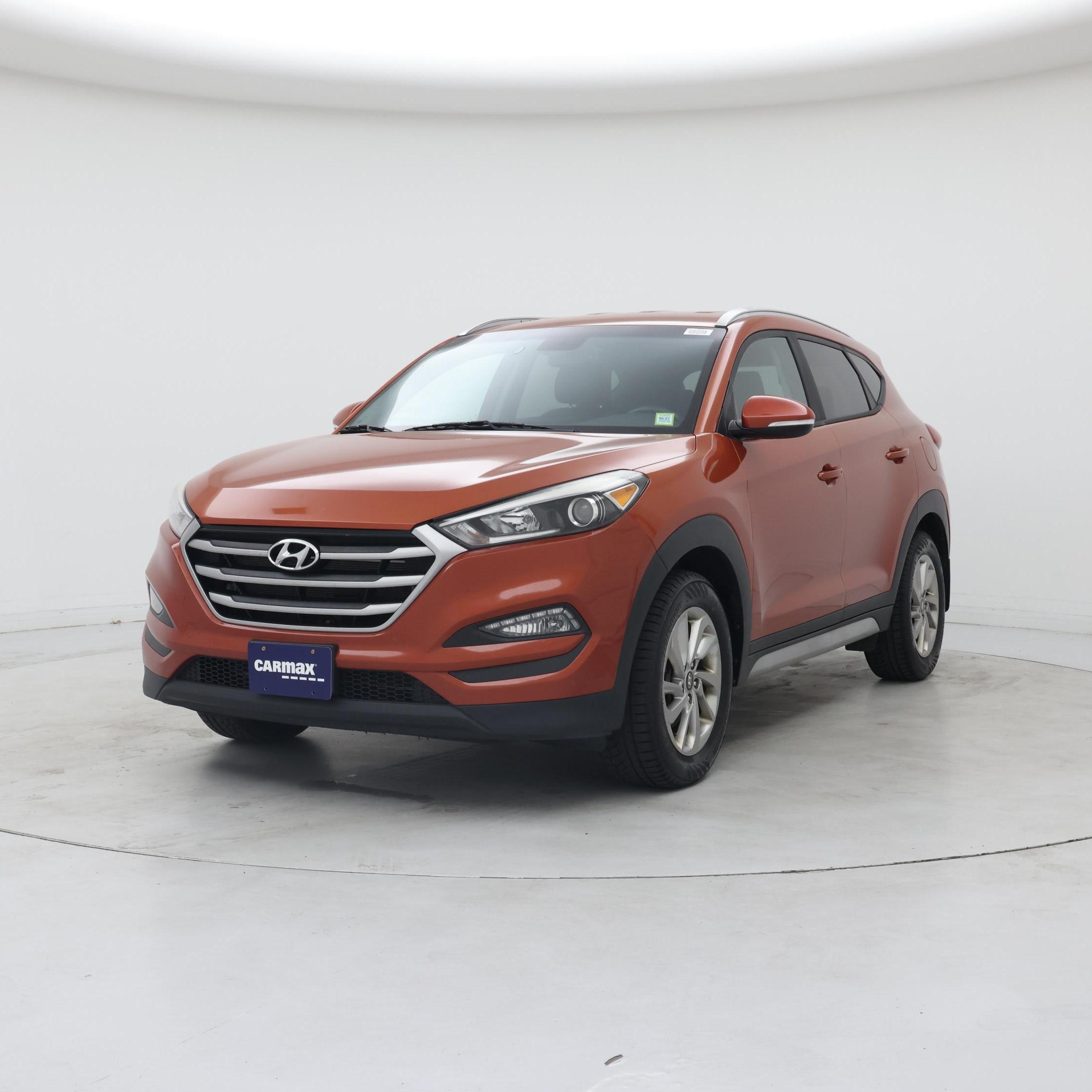 Thumbnail: 2017 Hyundai Tucson - 4